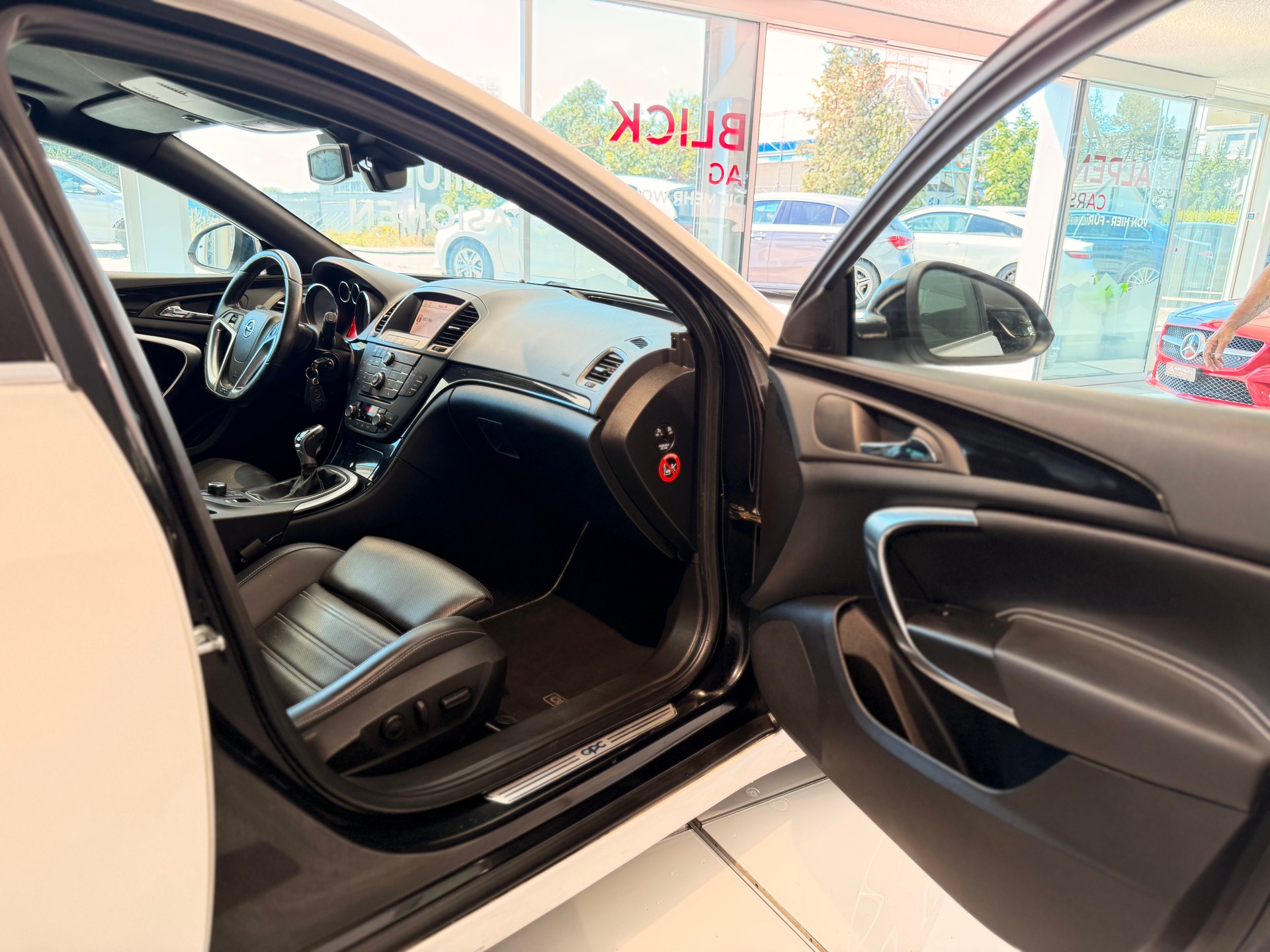 OPEL Insignia Sports Tourer 2.8 Turbo OPC 4WD-image-21