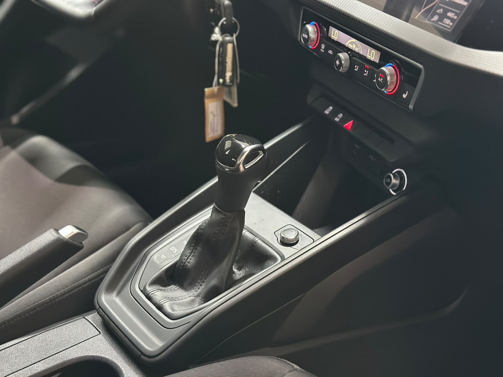 AUDI A1 Sportback 35 TFSI advanced S-tronic-image-14