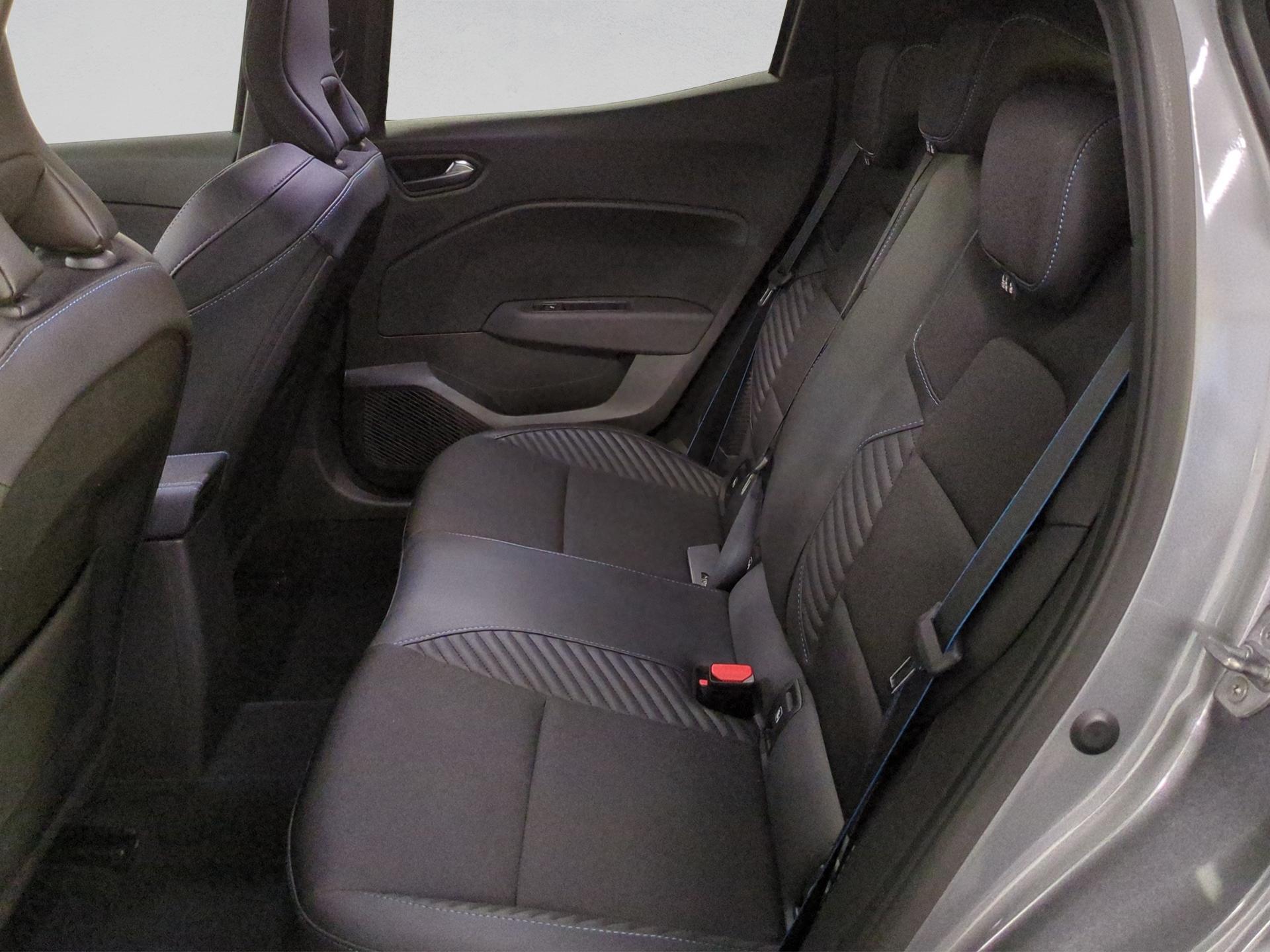 RENAULT Clio 1.6 E-Tech Esprit Alpine-image-14