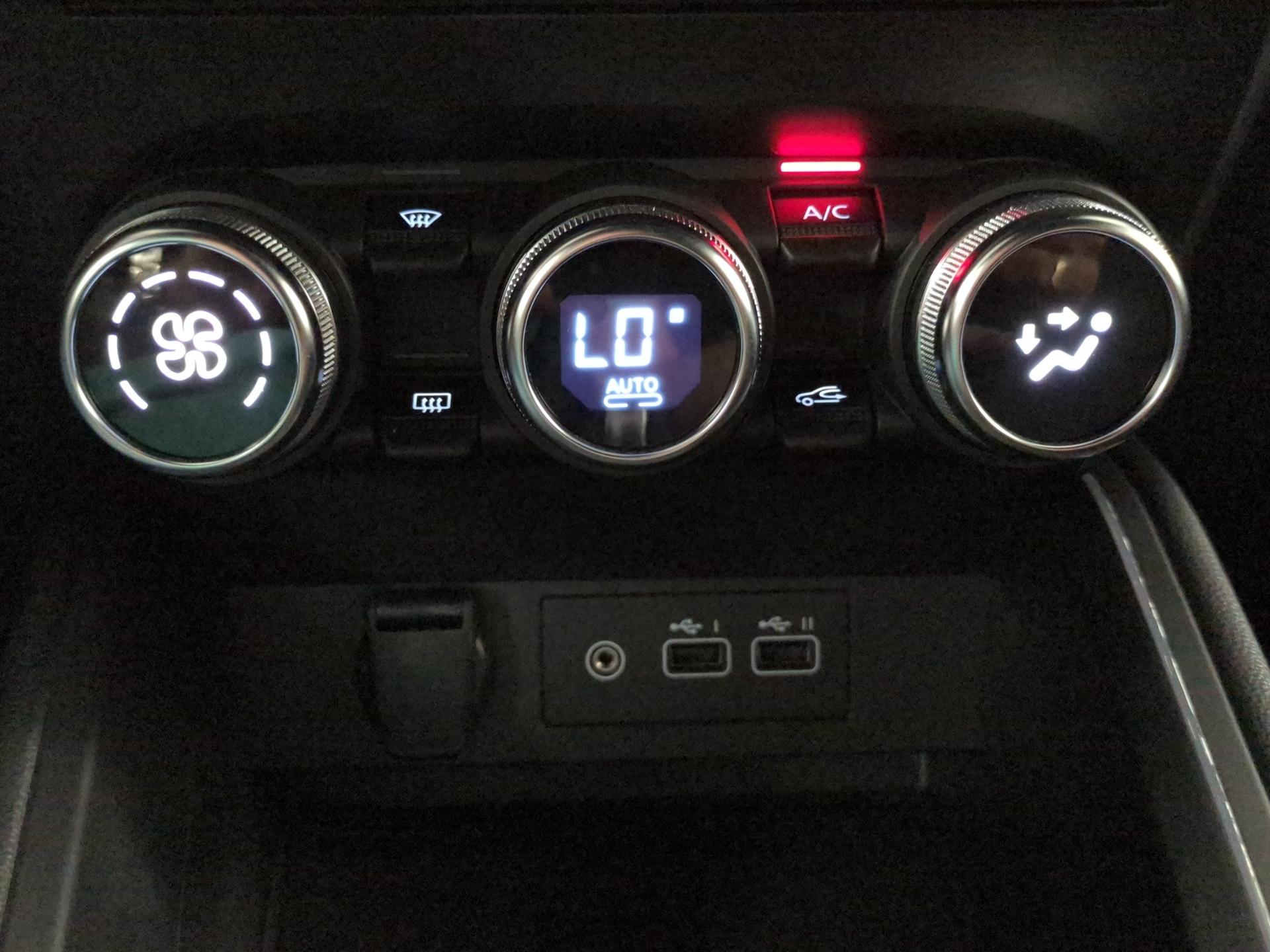 RENAULT Clio 1.6 E-Tech Esprit Alpine-image-24