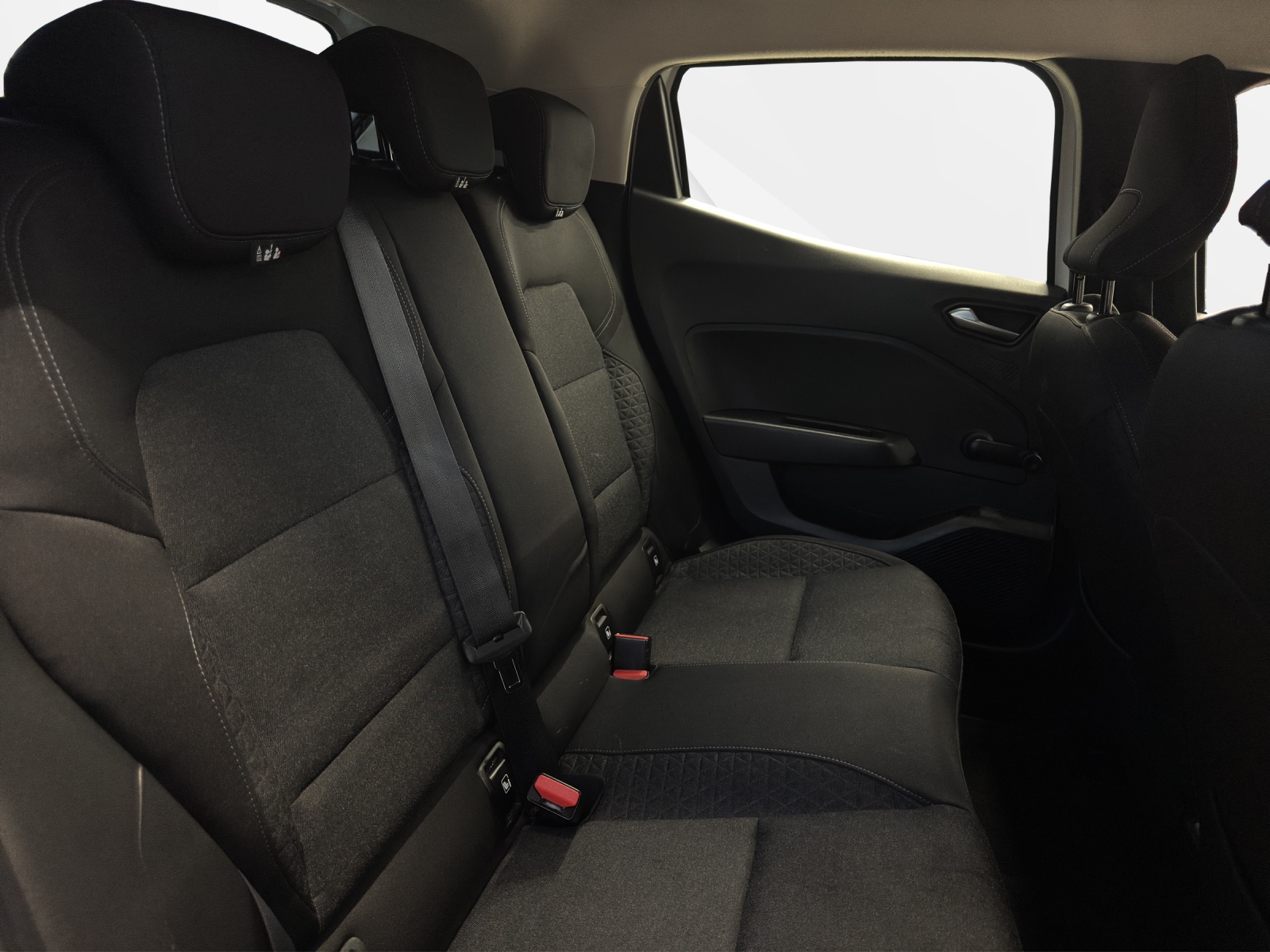 RENAULT Clio 1.0 Business-image-14