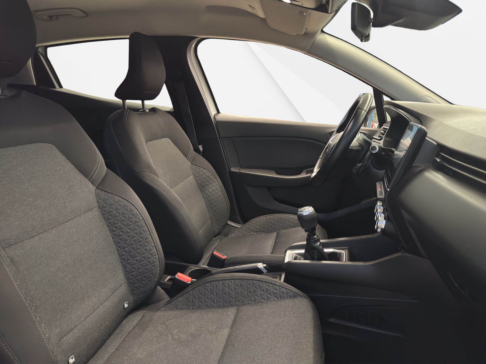 RENAULT Clio 1.0 Business-image-13