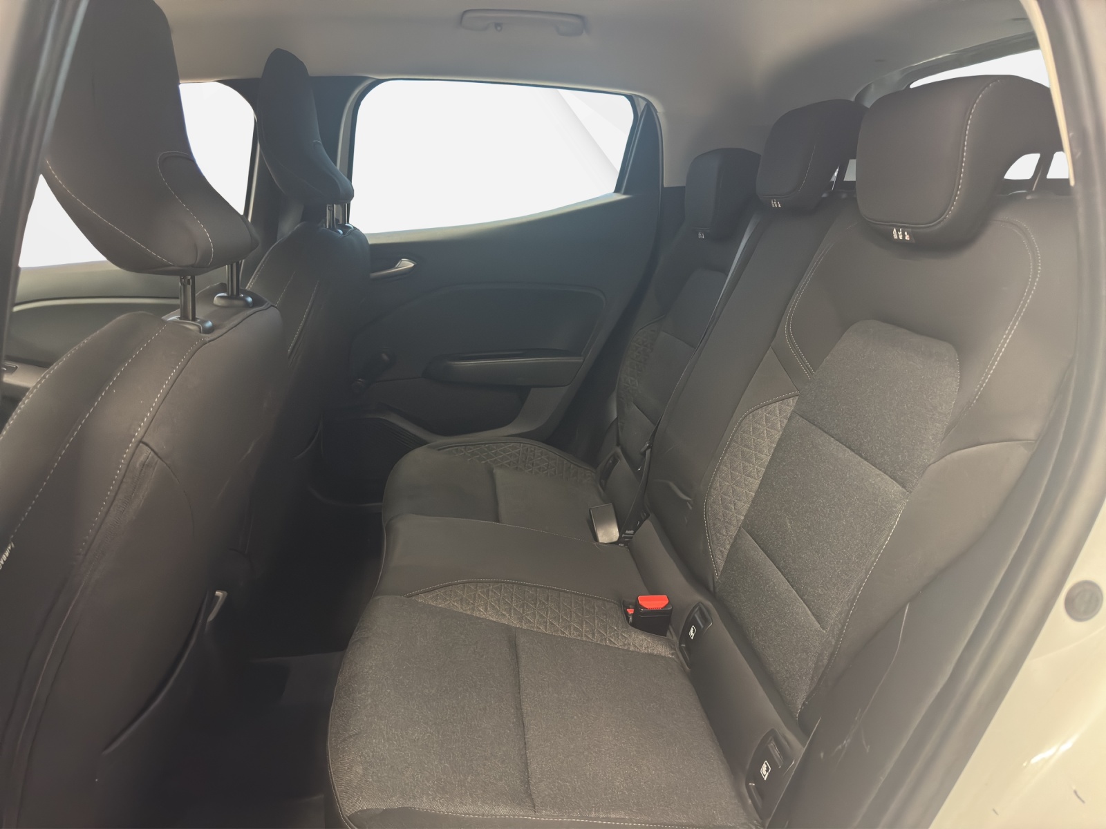 RENAULT Clio 1.0 Business-image-10