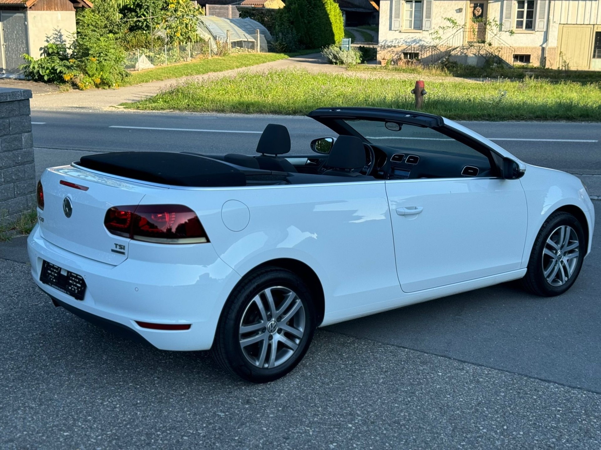 VW Golf Cabrio 1.2 TSI BMT Whiteline-image-2