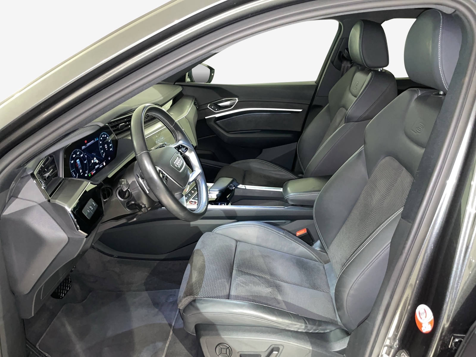 AUDI e-tron S quattro-image-8