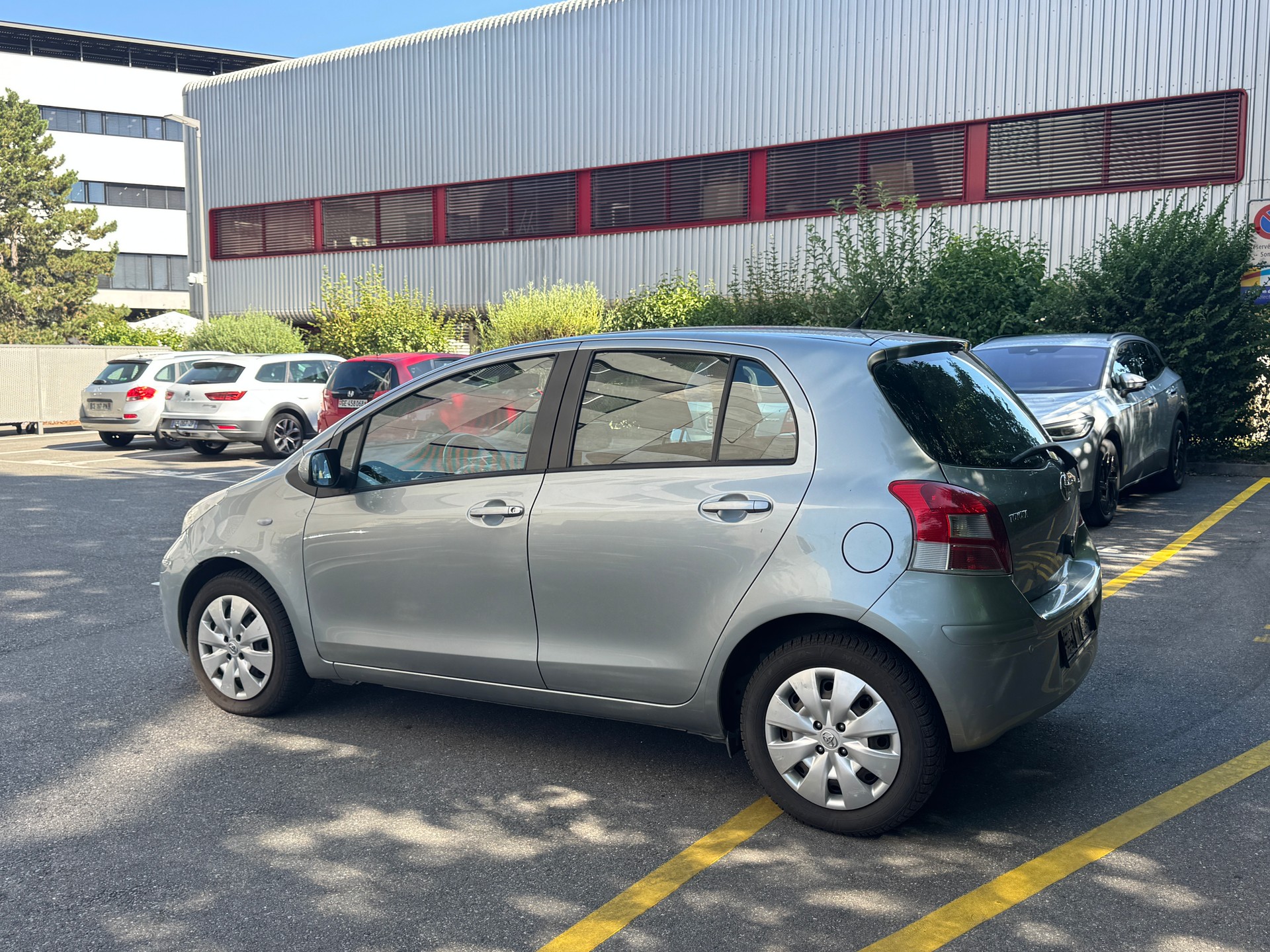 TOYOTA Yaris 1.33 Linea Luna Multimode-image-4