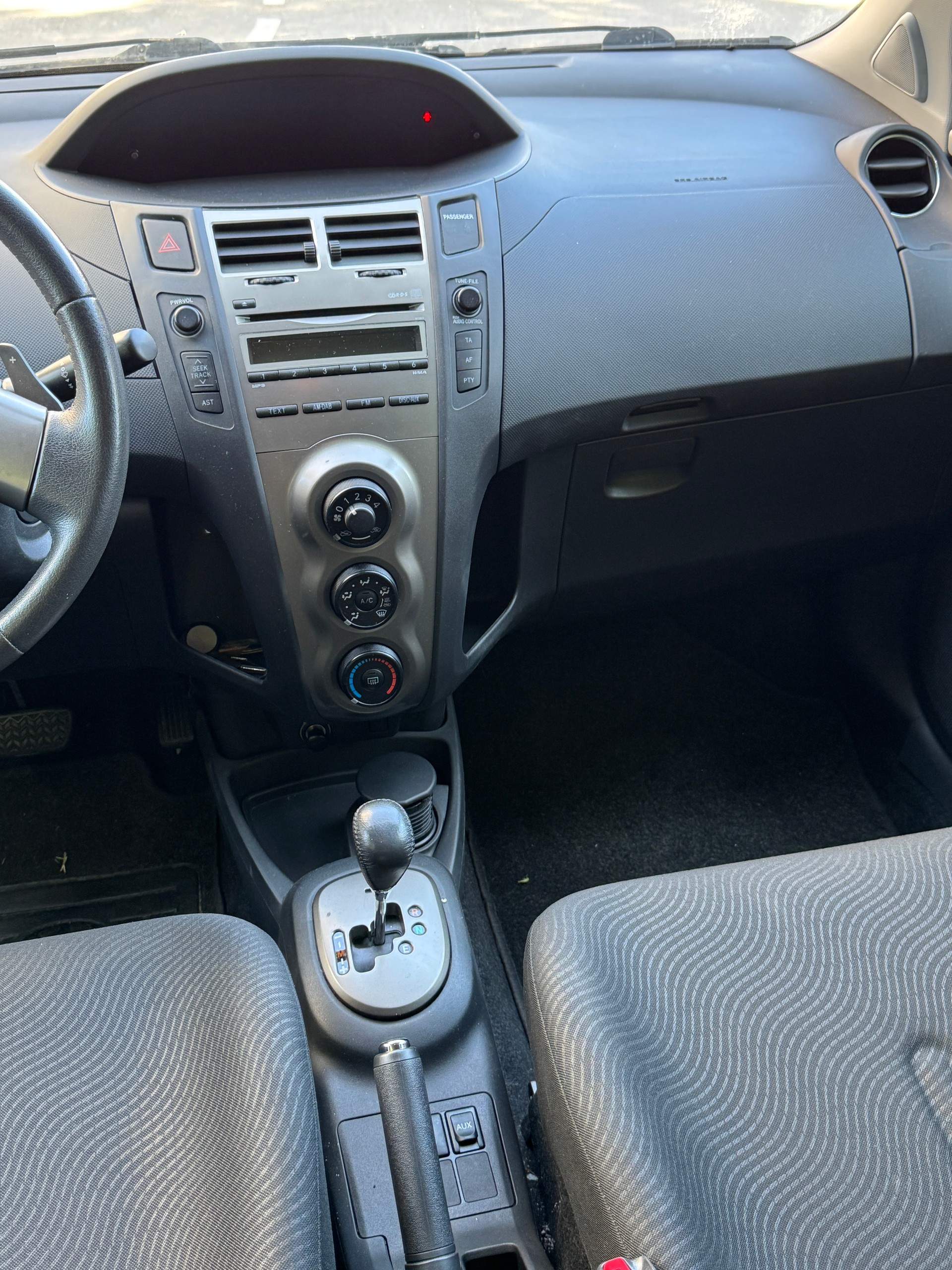 TOYOTA Yaris 1.33 Linea Luna Multimode-image-12