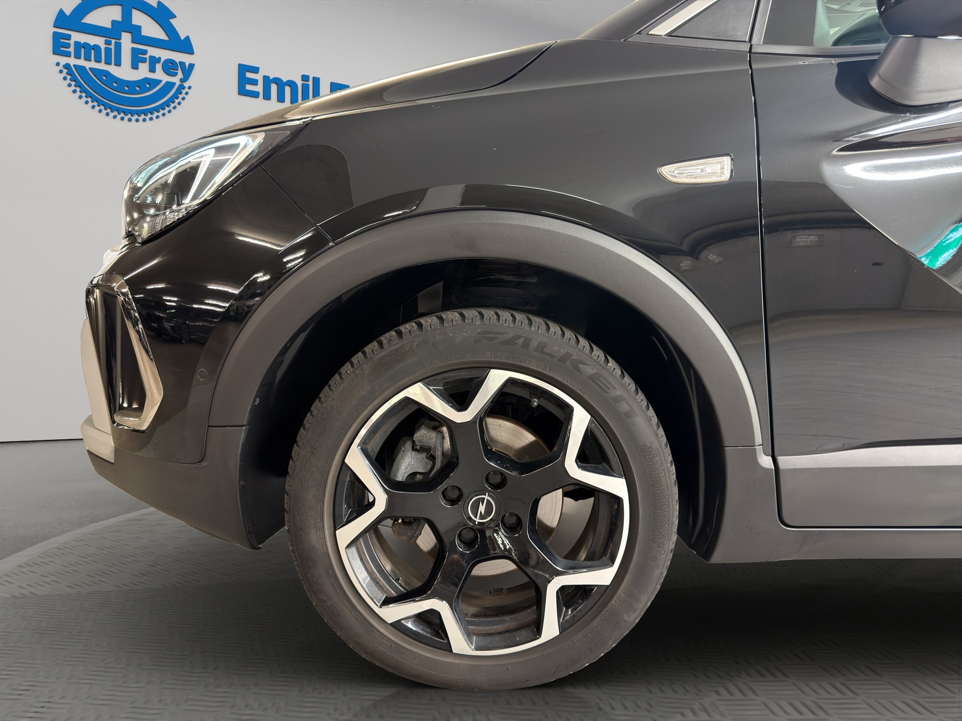 OPEL Crossland 1.2 T 130 Elegance Blitz-showroom-element-3