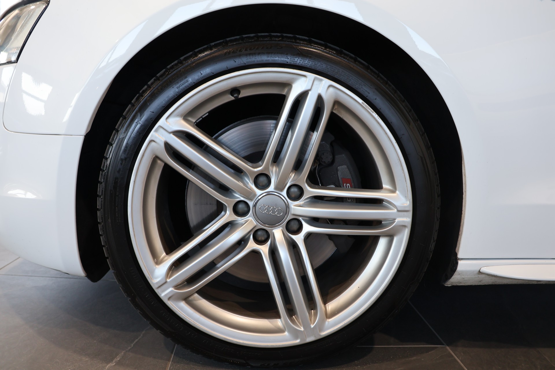 AUDI S5 Coupé 4.2 FSI quattro tiptronic-image-5