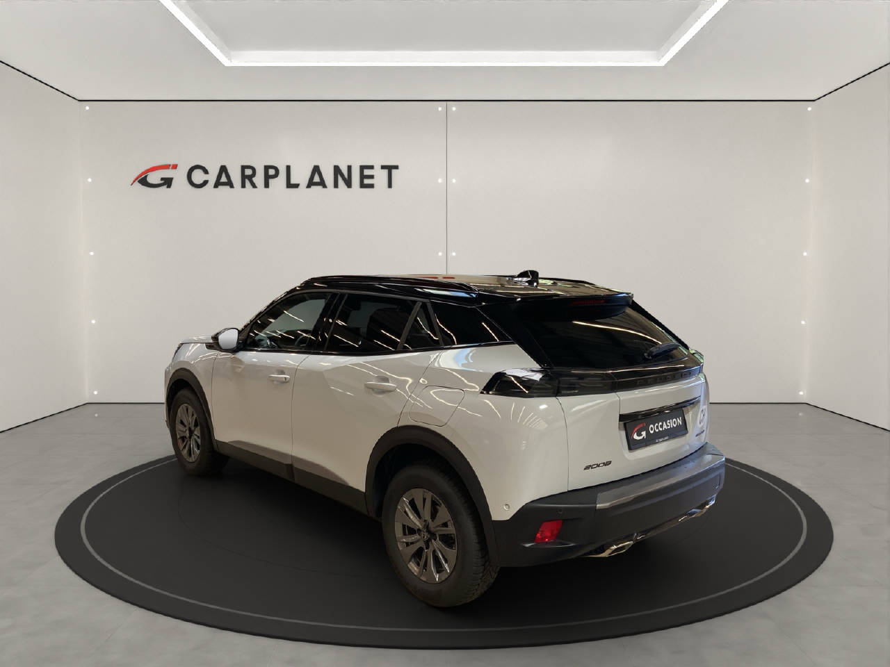 PEUGEOT 2008 1.2 Hybrid 145 GT-image-2