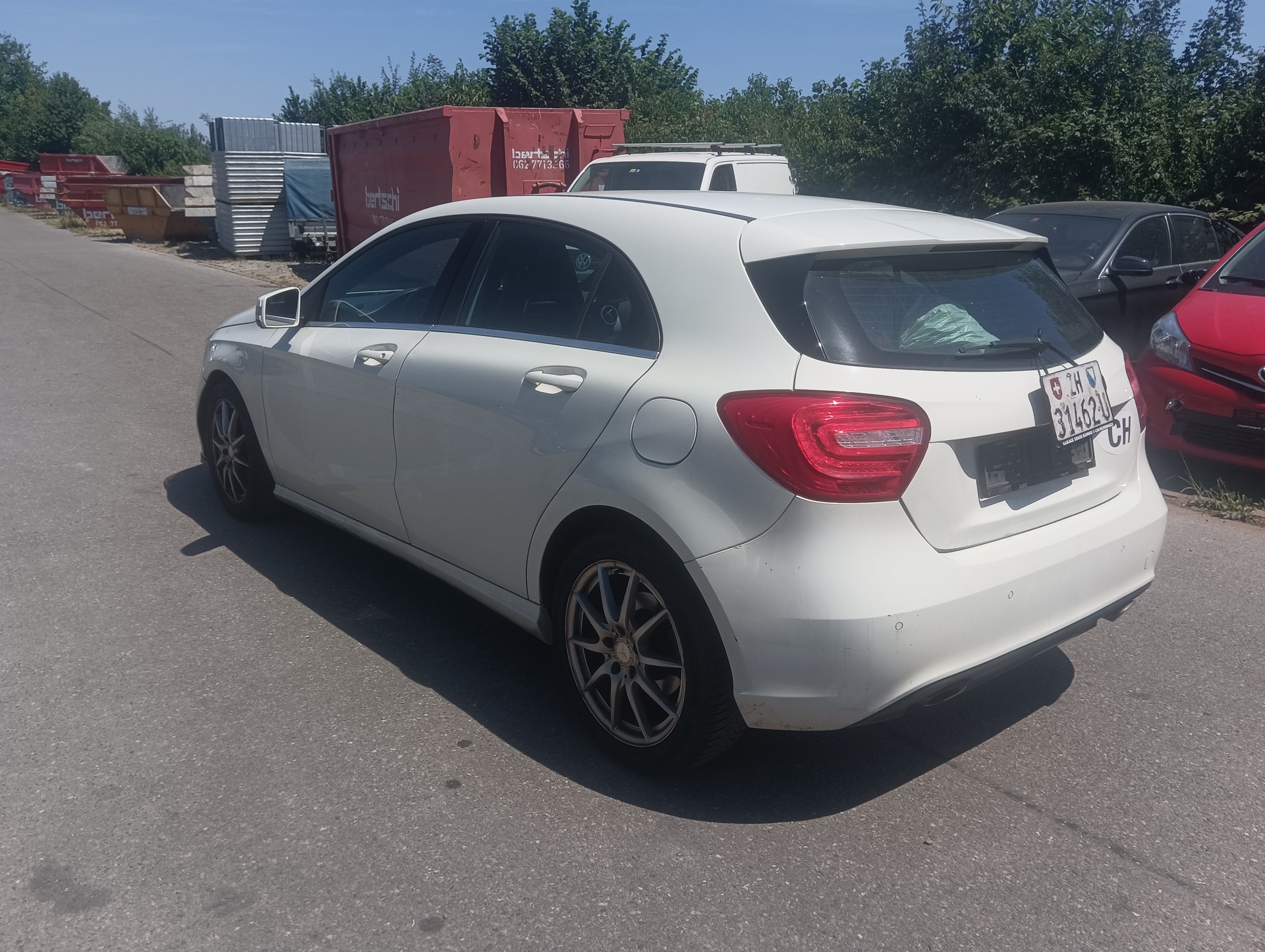 MERCEDES-BENZ A 200-image-2