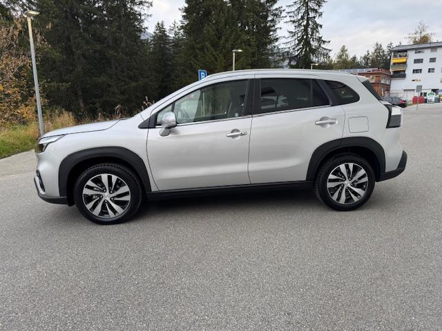 SUZUKI S-Cross 1.4 T Compact Top Hybrid 4x4-image-3