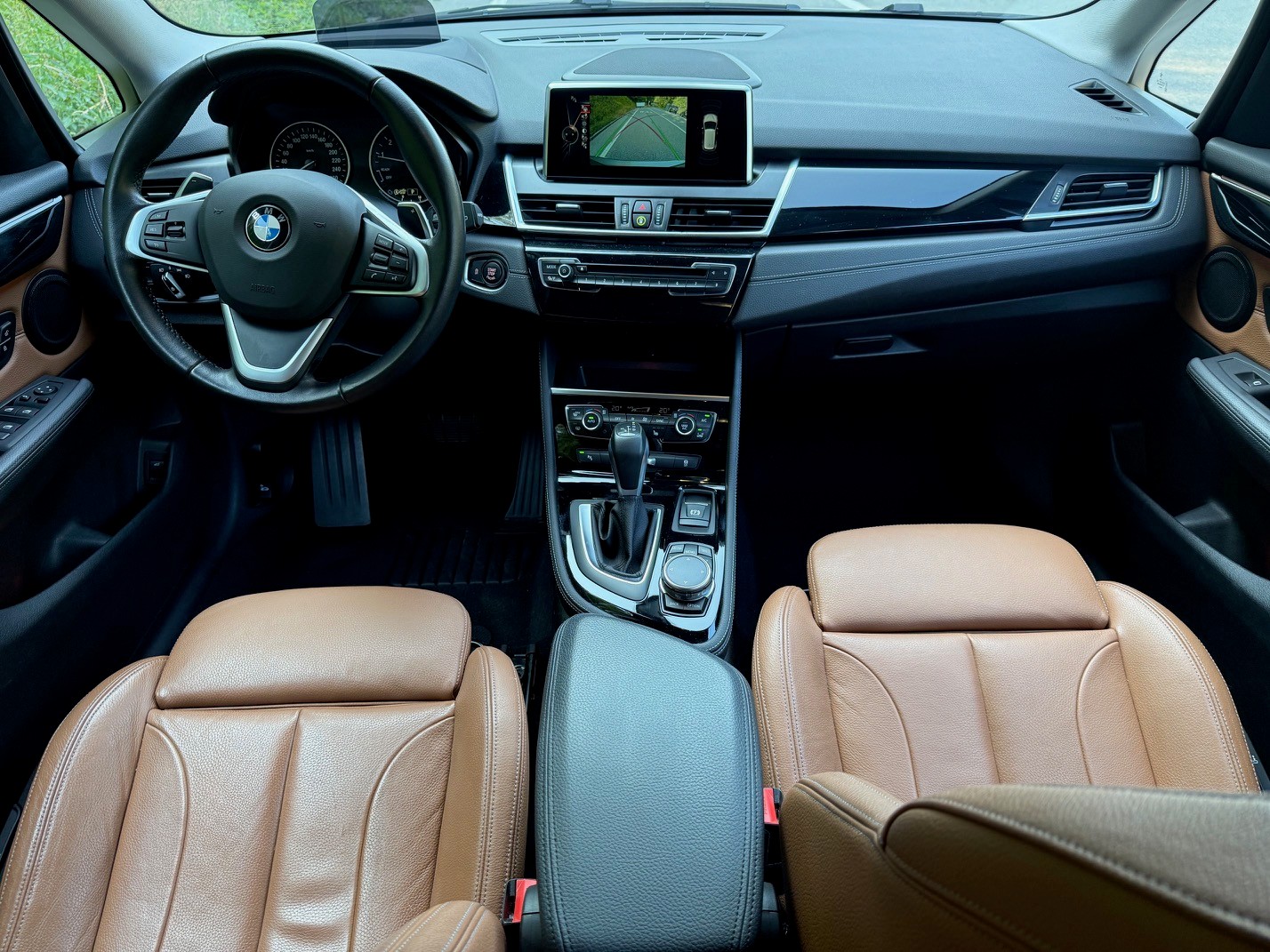 BMW 225i xDrive Active Tourer Sport Line Steptronic-image-11