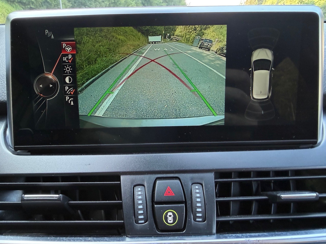 BMW 225i xDrive Active Tourer Sport Line Steptronic-image-14