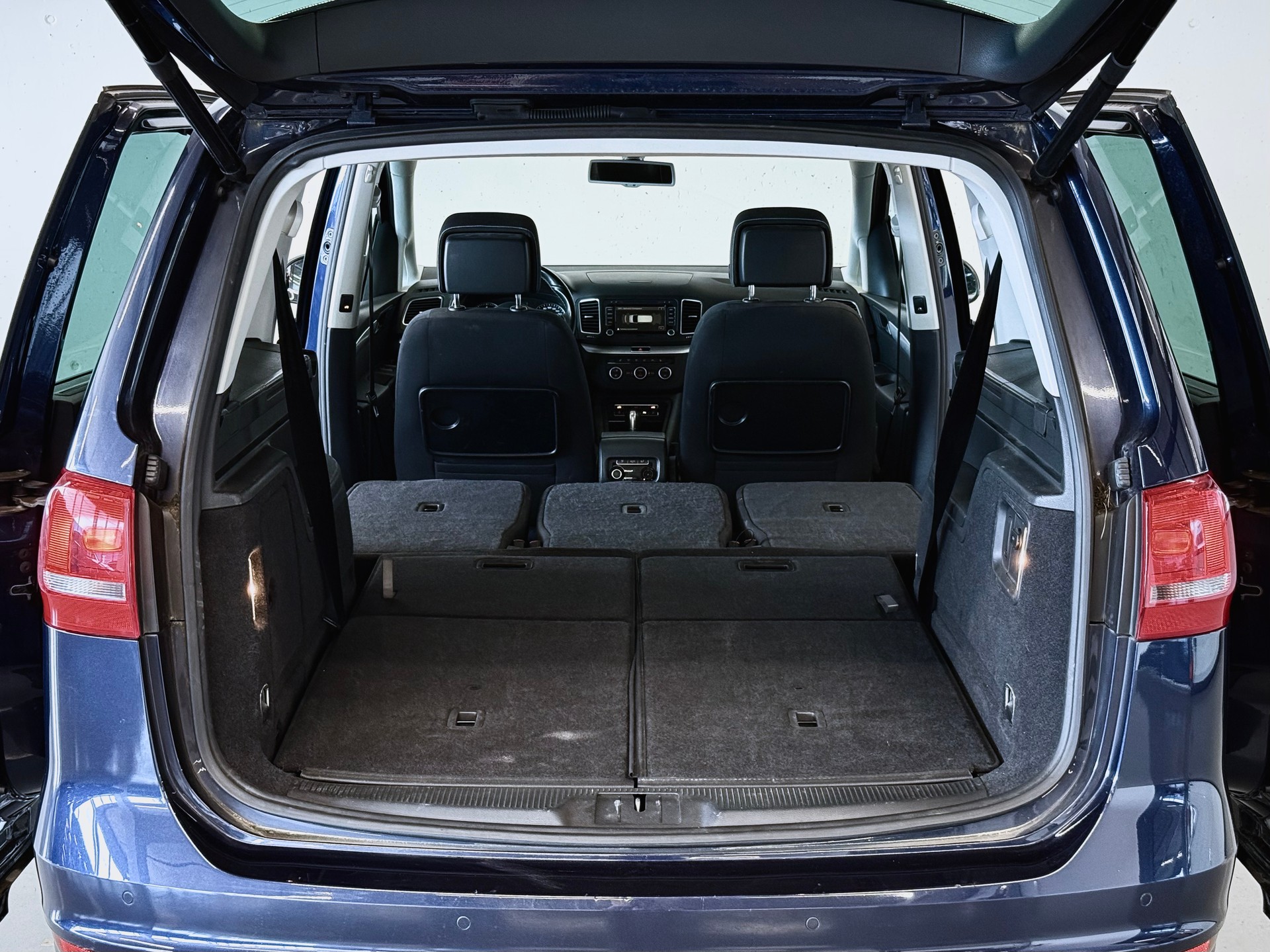 VW SHARAN 1.4 TSI BlueMotion | CUP SONDERMODELL | DSG AUTOMATIK | DUNKELBLAU | 7-SITZE | TOP AUSSTATTUNG-image-17