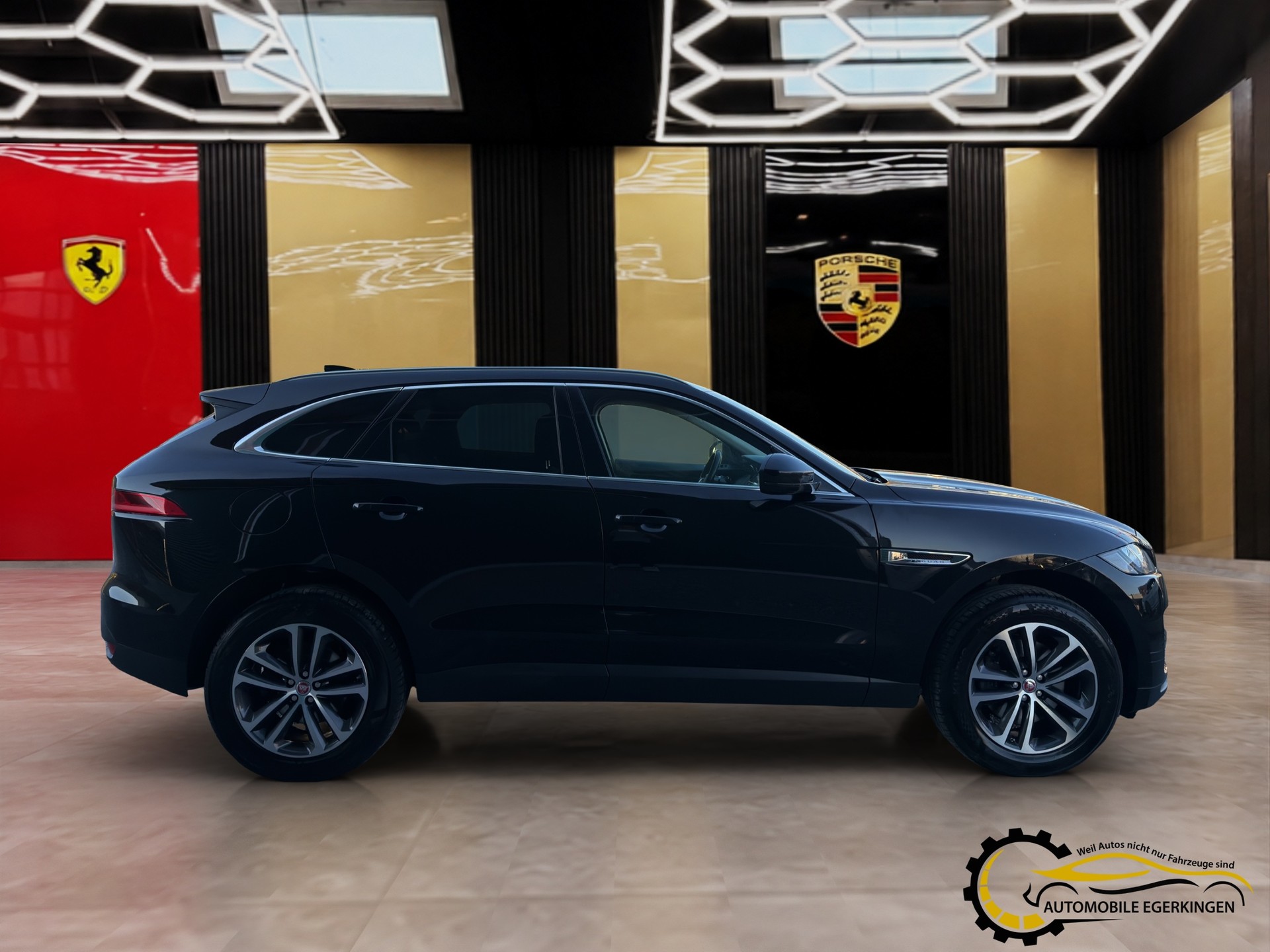 JAGUAR F-Pace 3.0 V6 D Prestige AWD-showroom-element-3