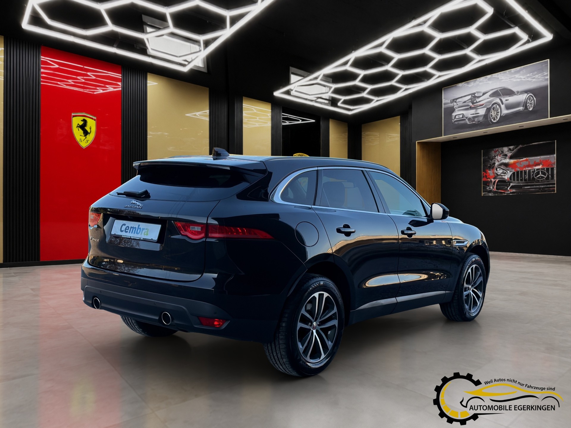 JAGUAR F-Pace 3.0 V6 D Prestige AWD-image-4