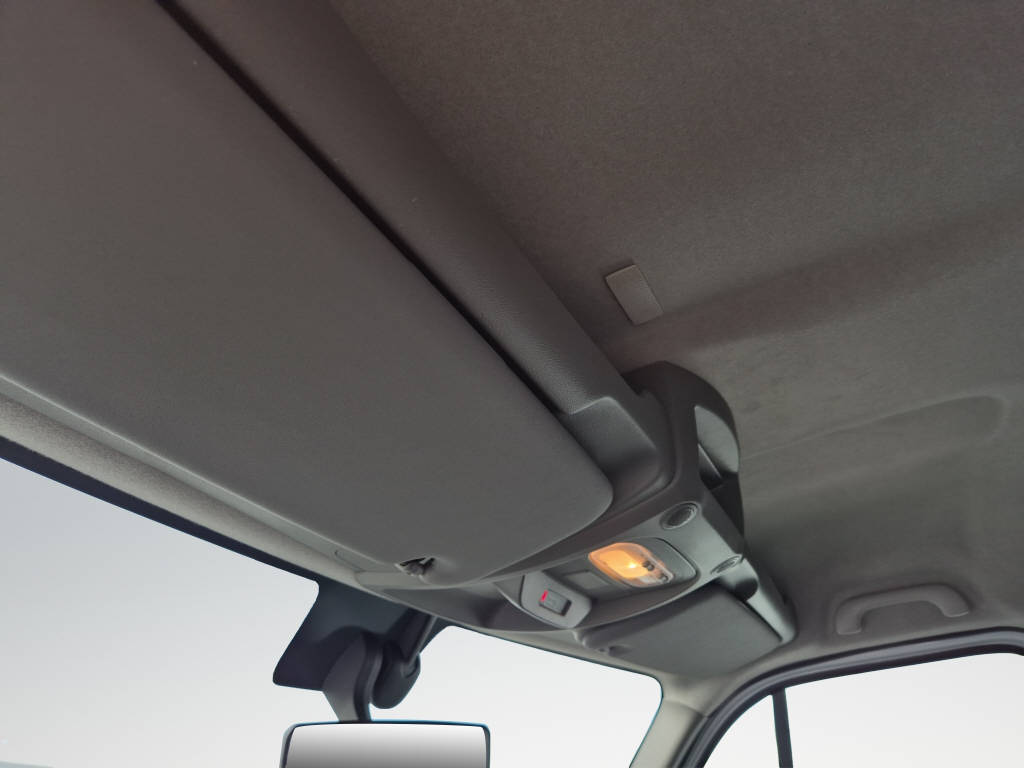 RENAULT Master Kab.-Ch. 3.5 t L3H1 2.3 dCi 180 TwinTurbo-image-13