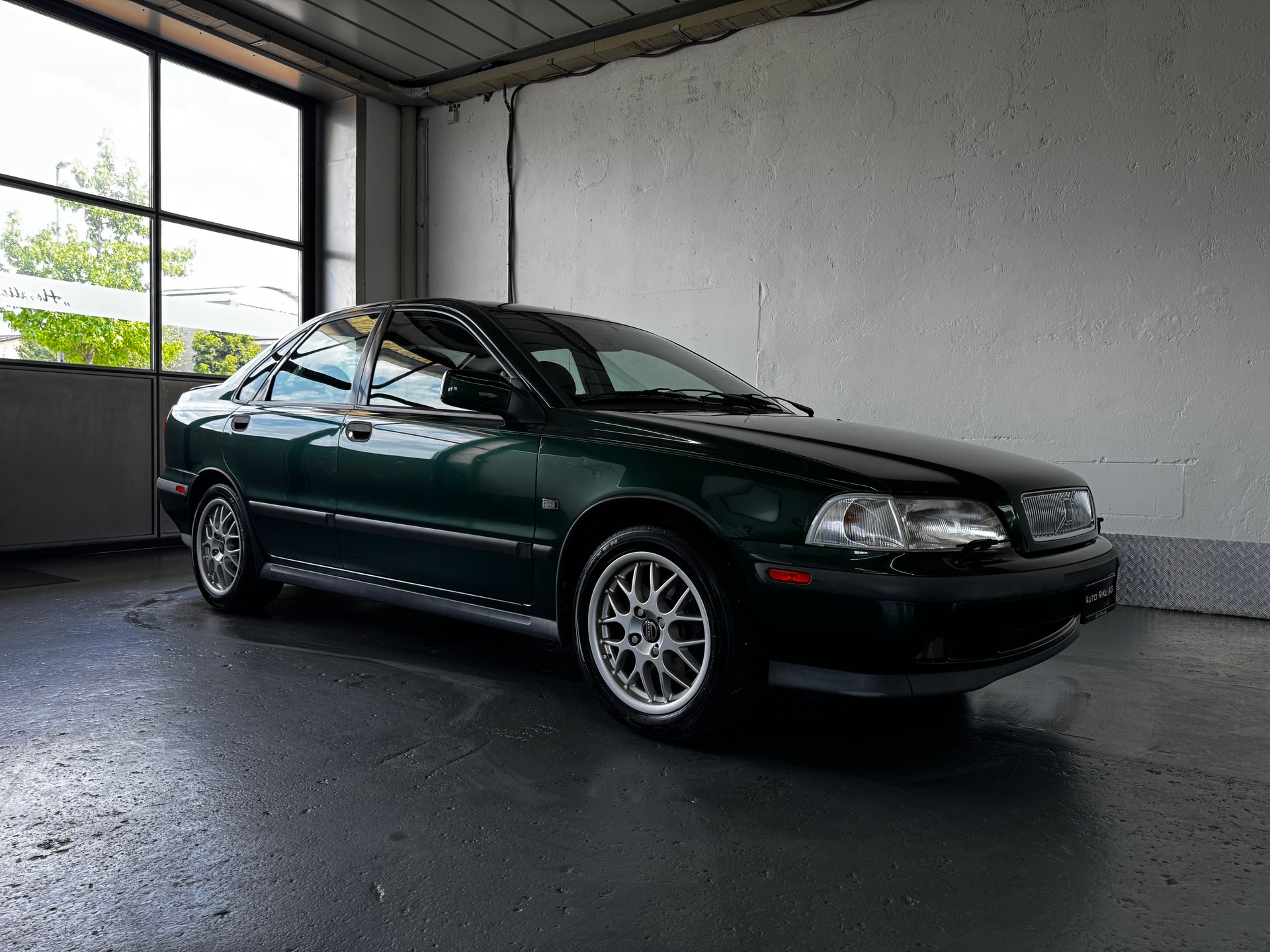 VOLVO S40 2.0-image-1