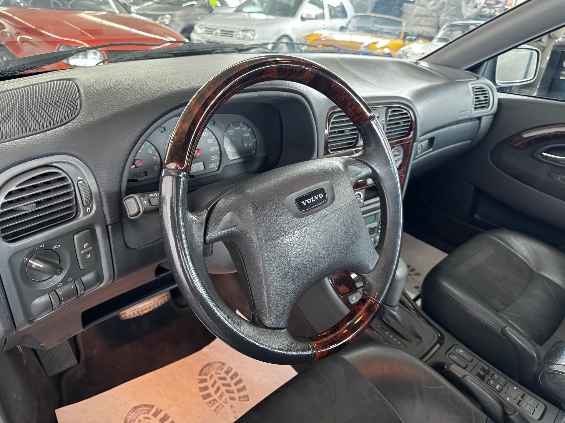 VOLVO S40 2.0-image-11