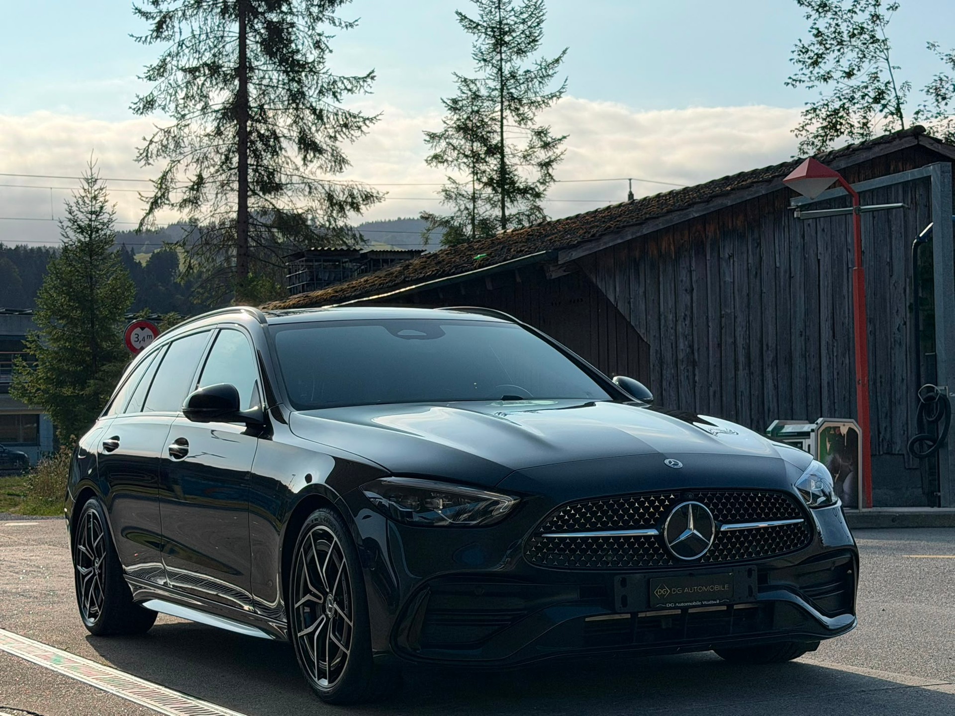 MERCEDES-BENZ C 300 T 4Matic AMG Line *Top Zustand**Top Ausstattung**8-Fach**Garantie*-image-2