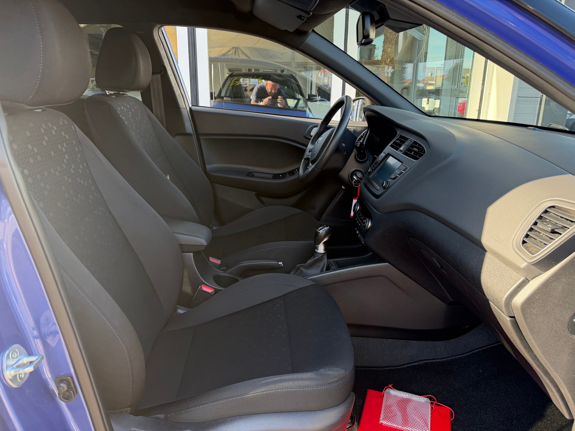 HYUNDAI i20 1.0 T-GDi Amplia-image-11