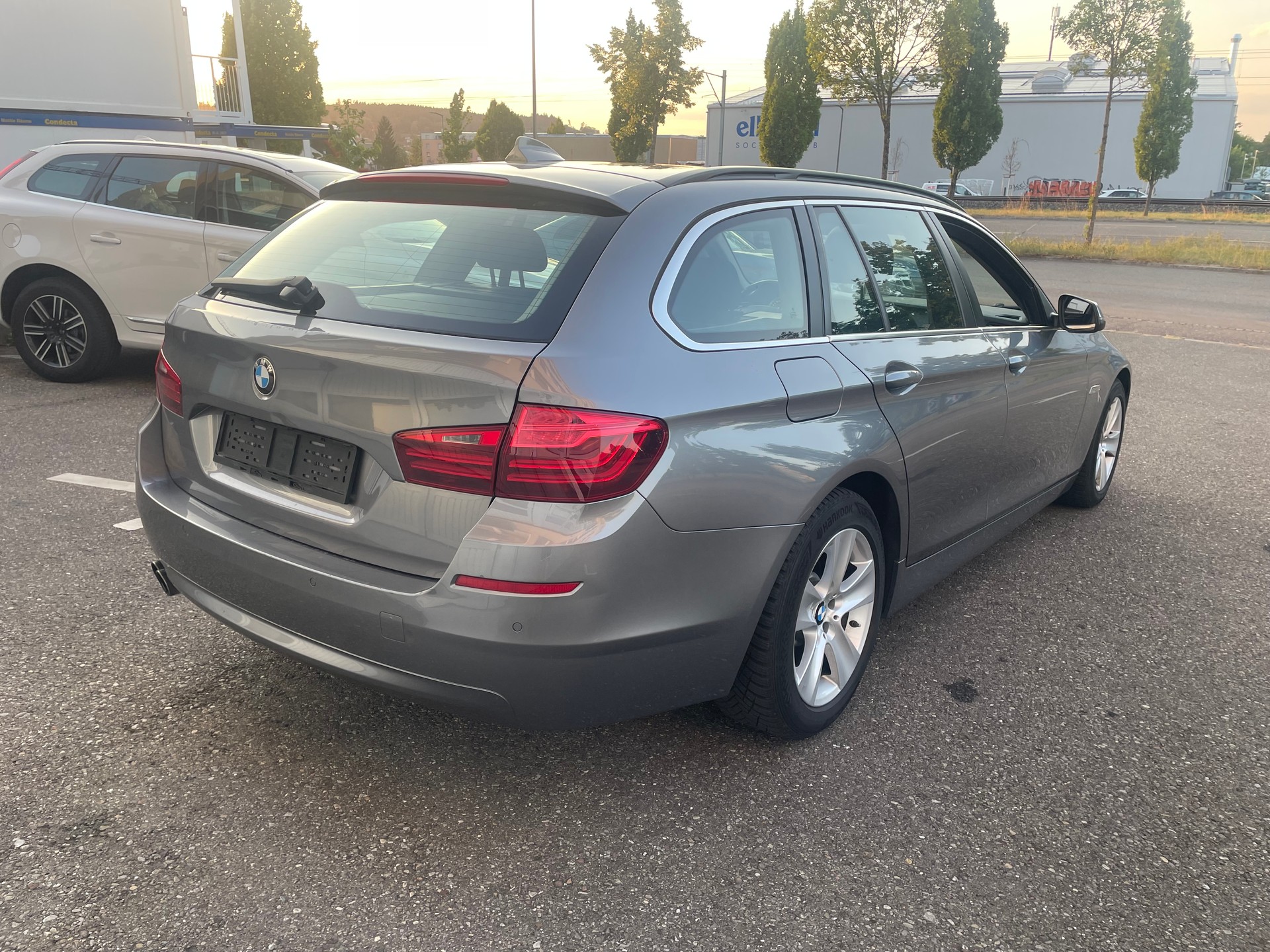 BMW 520d Touring xDrive Steptronic-image-3