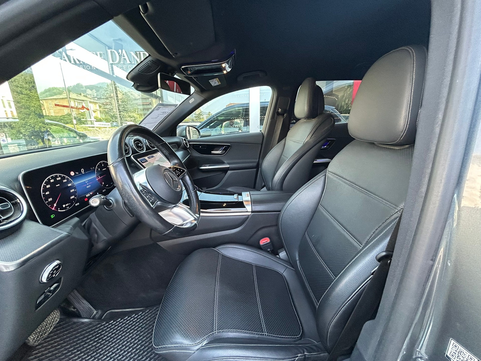 MERCEDES-BENZ GLC 220 d 4Matic 9G-Tronic-image-9
