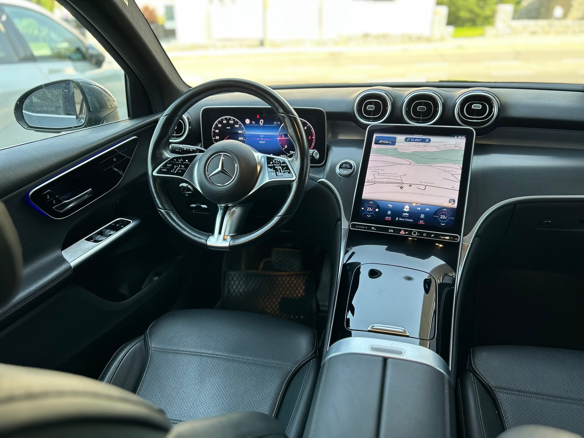 MERCEDES-BENZ GLC 220 d 4Matic 9G-Tronic-image-7