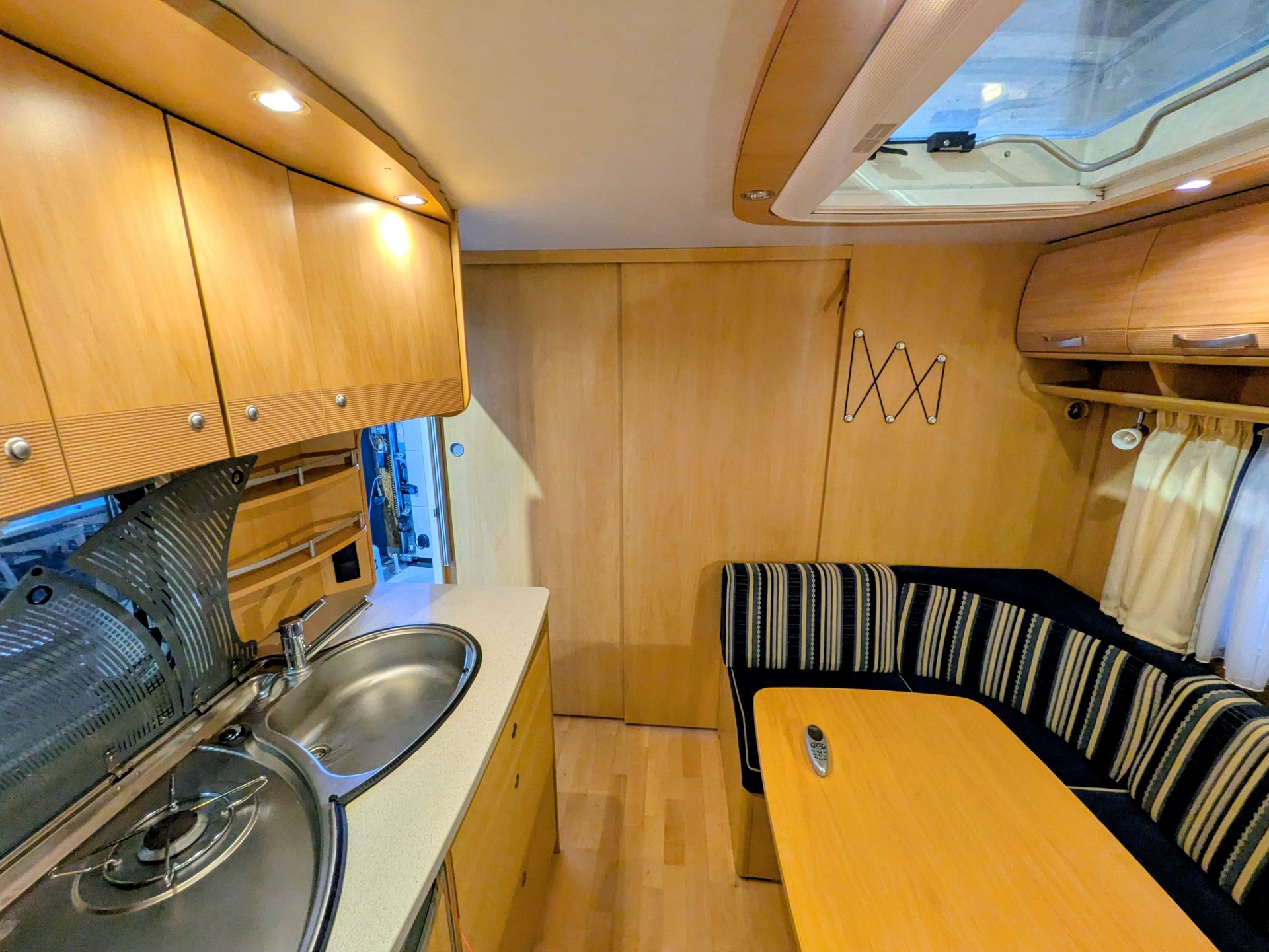 DETHLEFFS Camper 560 FMK-image-18