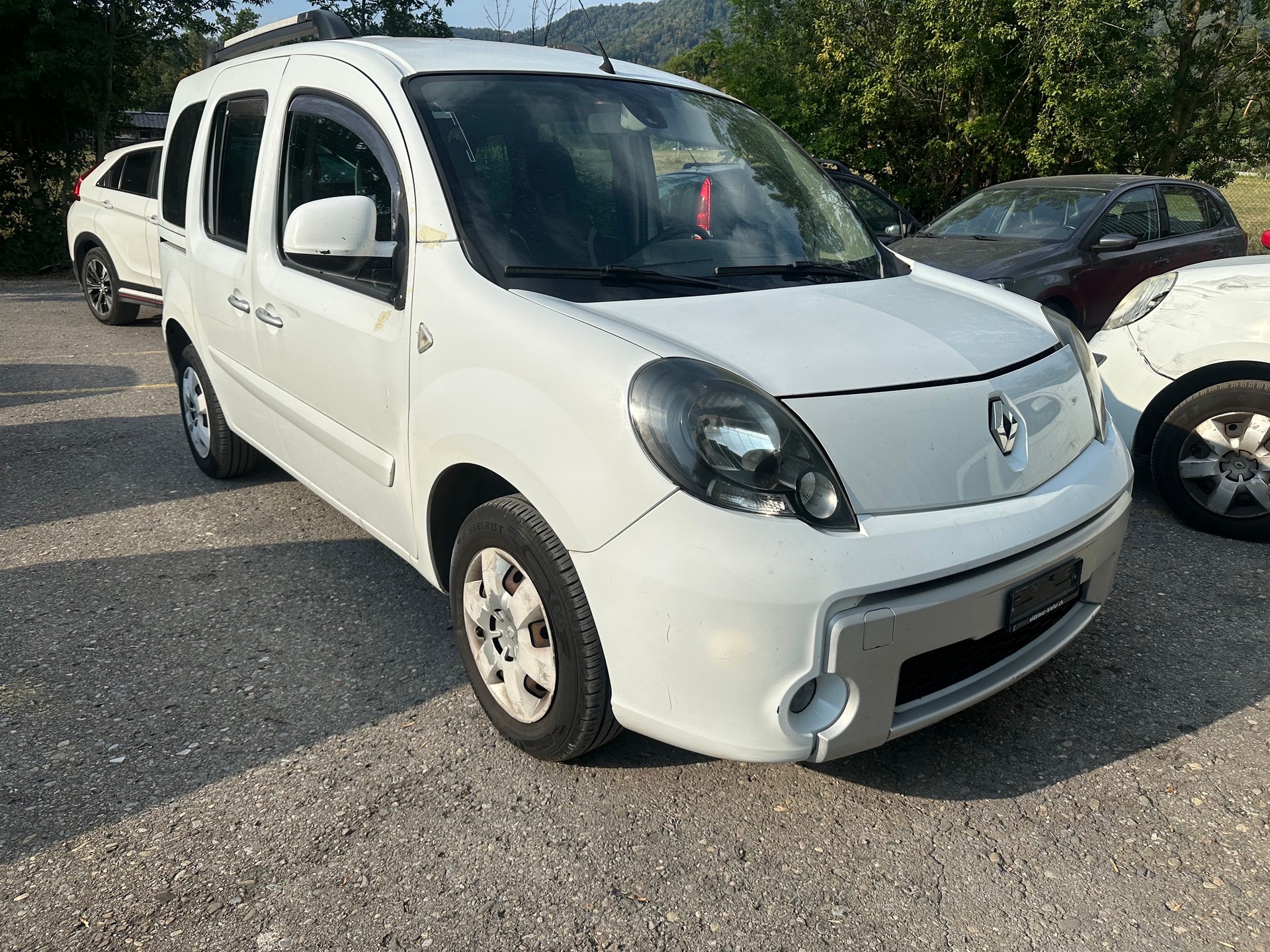 RENAULT Kangoo 1.5 dCi Happy Family-image-1