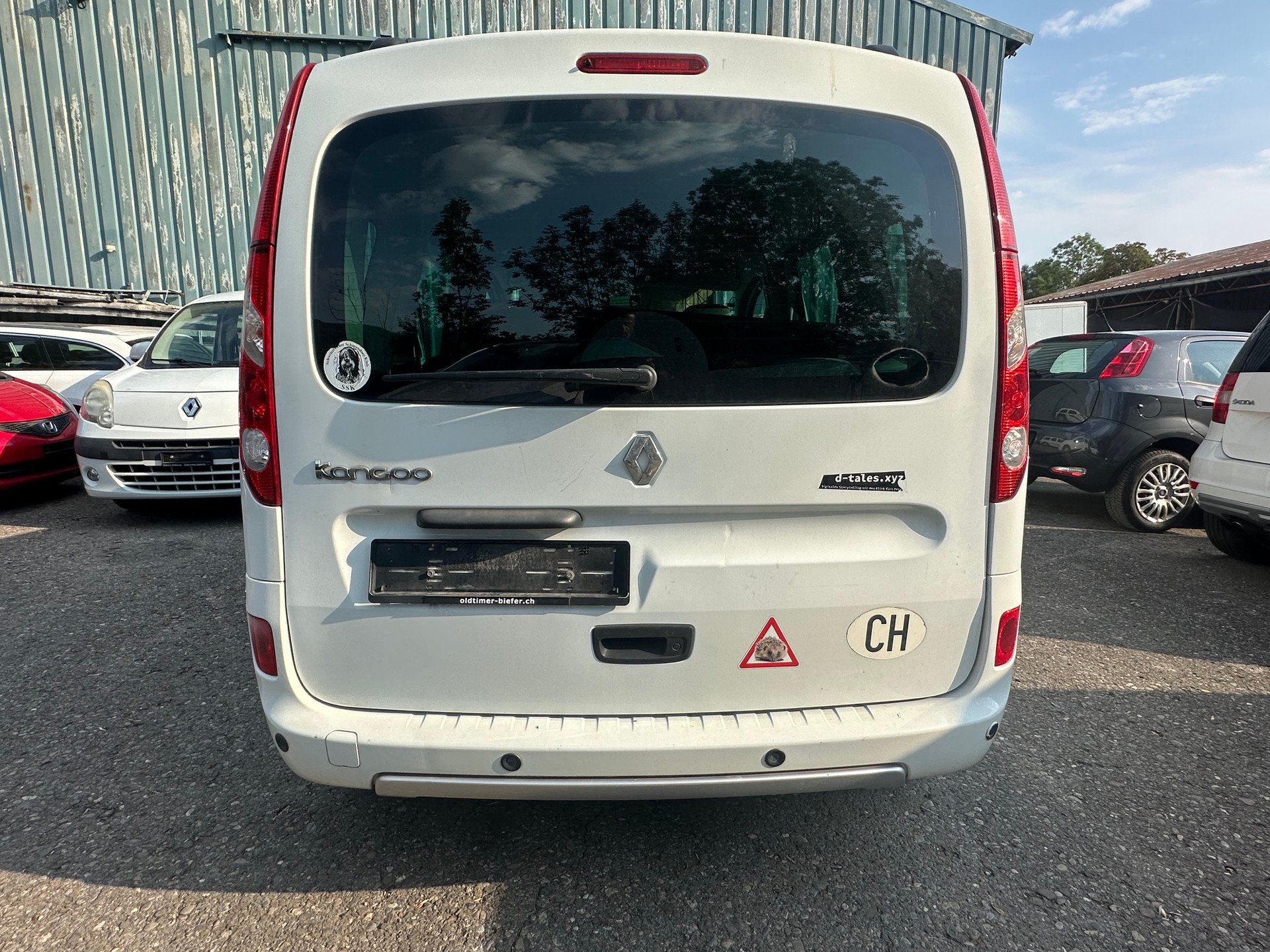 RENAULT Kangoo 1.5 dCi Happy Family-image-4