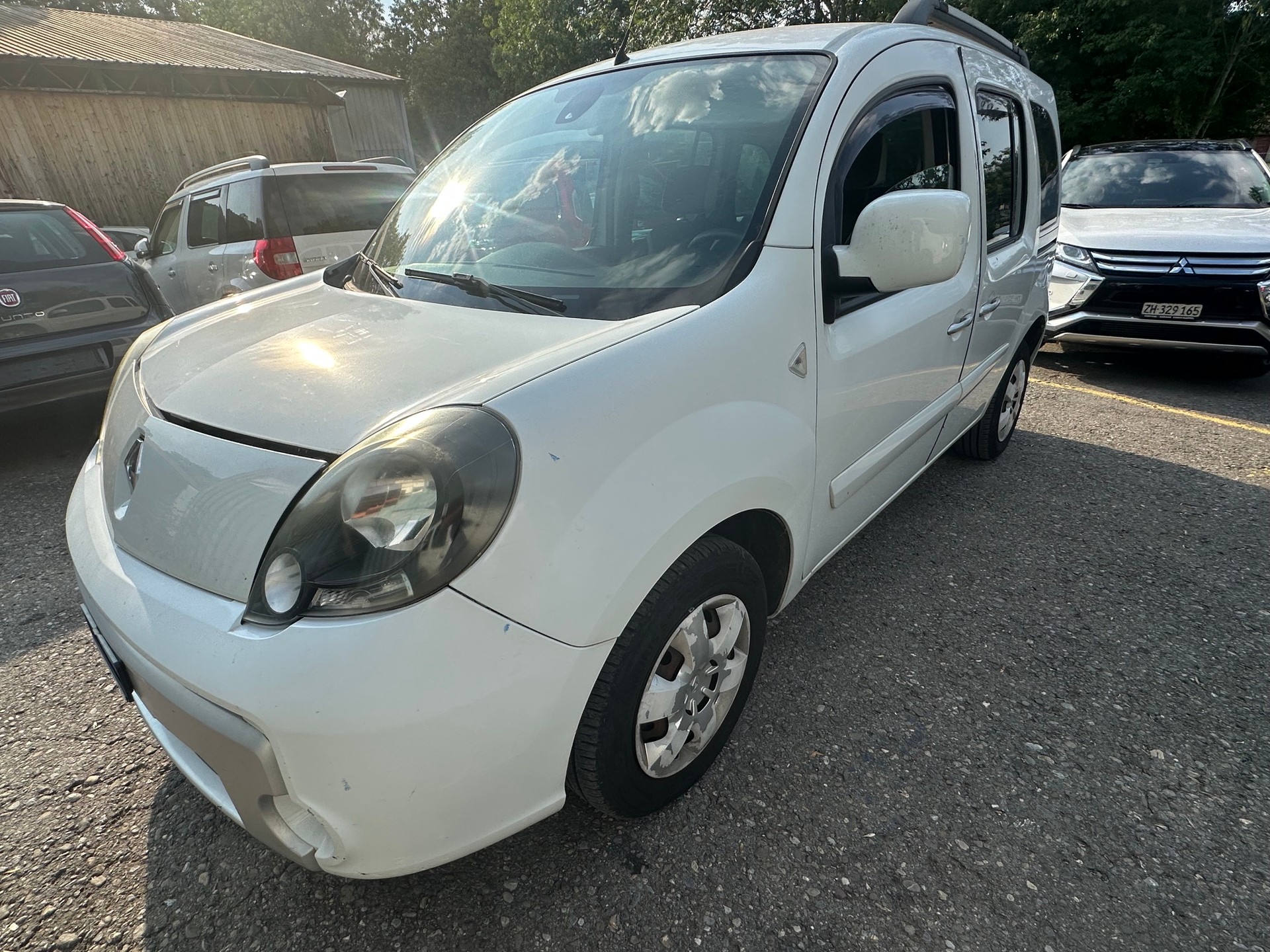 RENAULT Kangoo 1.5 dCi Happy Family-image-7
