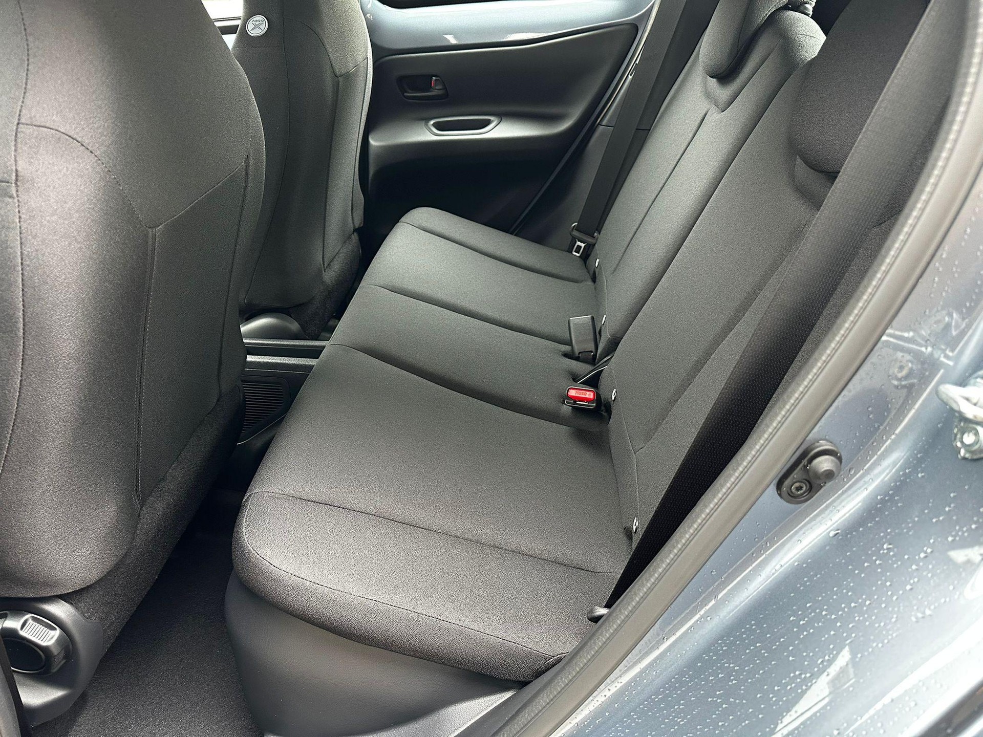 TOYOTA Aygo X 1.5 VVT-i HSD Comfort-image-9