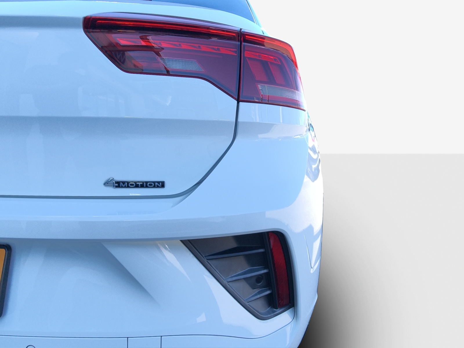 VW T-Roc 2.0 TSI R-Line DSG 4Motion-image-13
