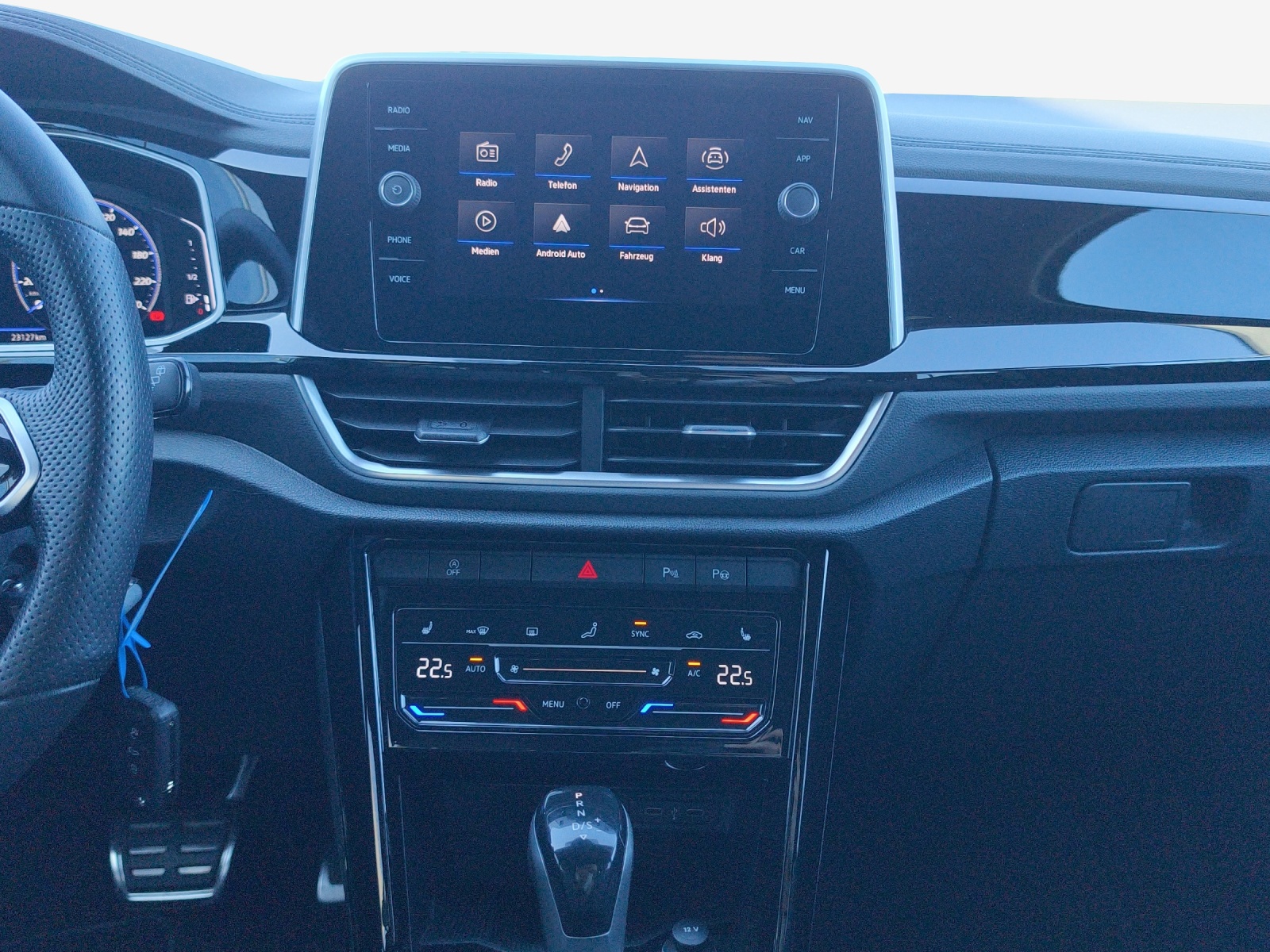 VW T-Roc 2.0 TSI R-Line DSG 4Motion-image-10