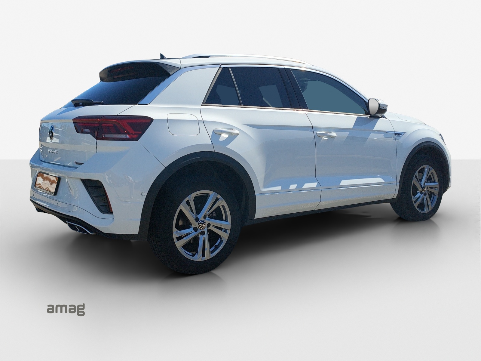 VW T-Roc 2.0 TSI R-Line DSG 4Motion-image-4