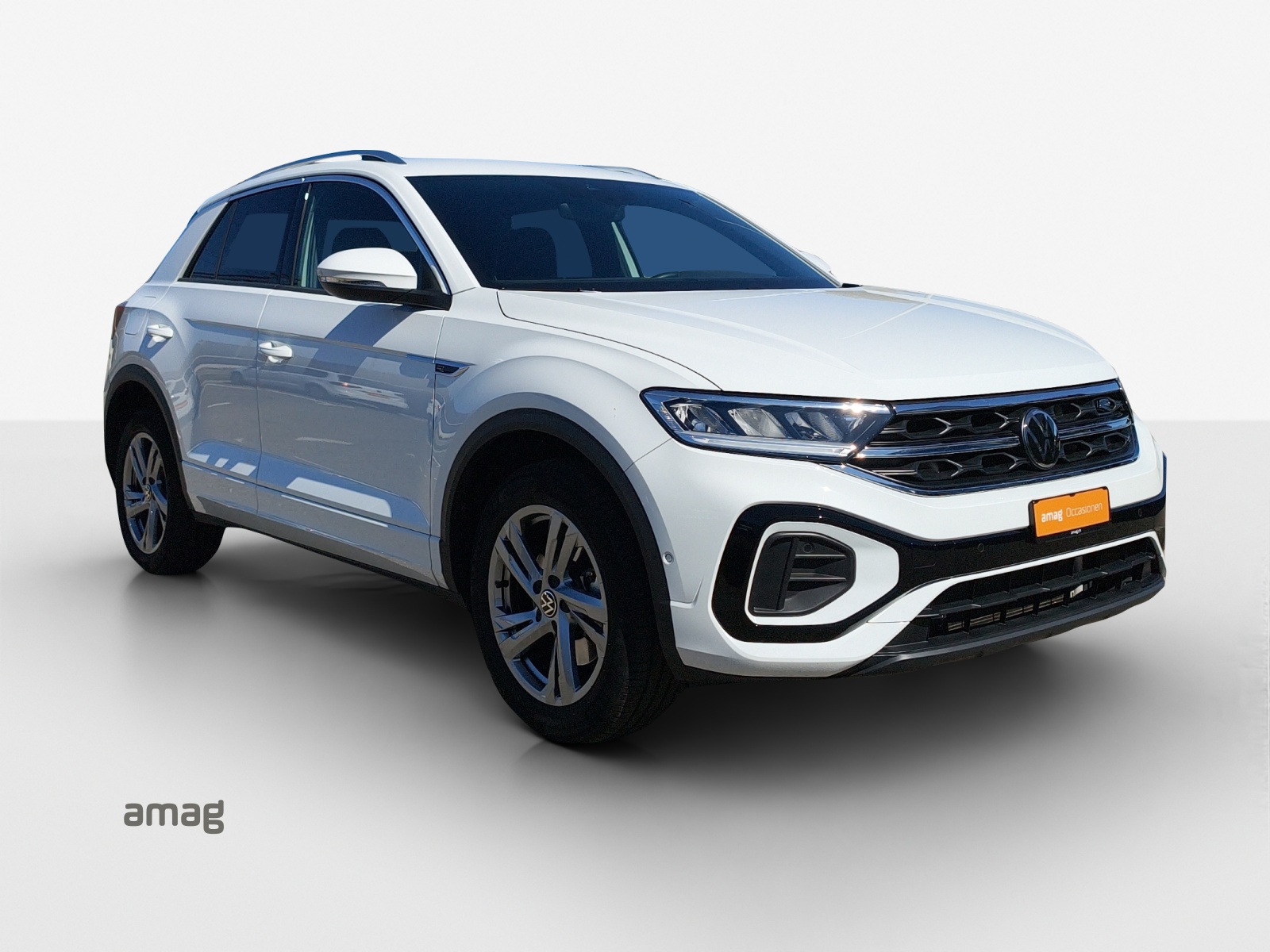 VW T-Roc 2.0 TSI R-Line DSG 4Motion-image-5