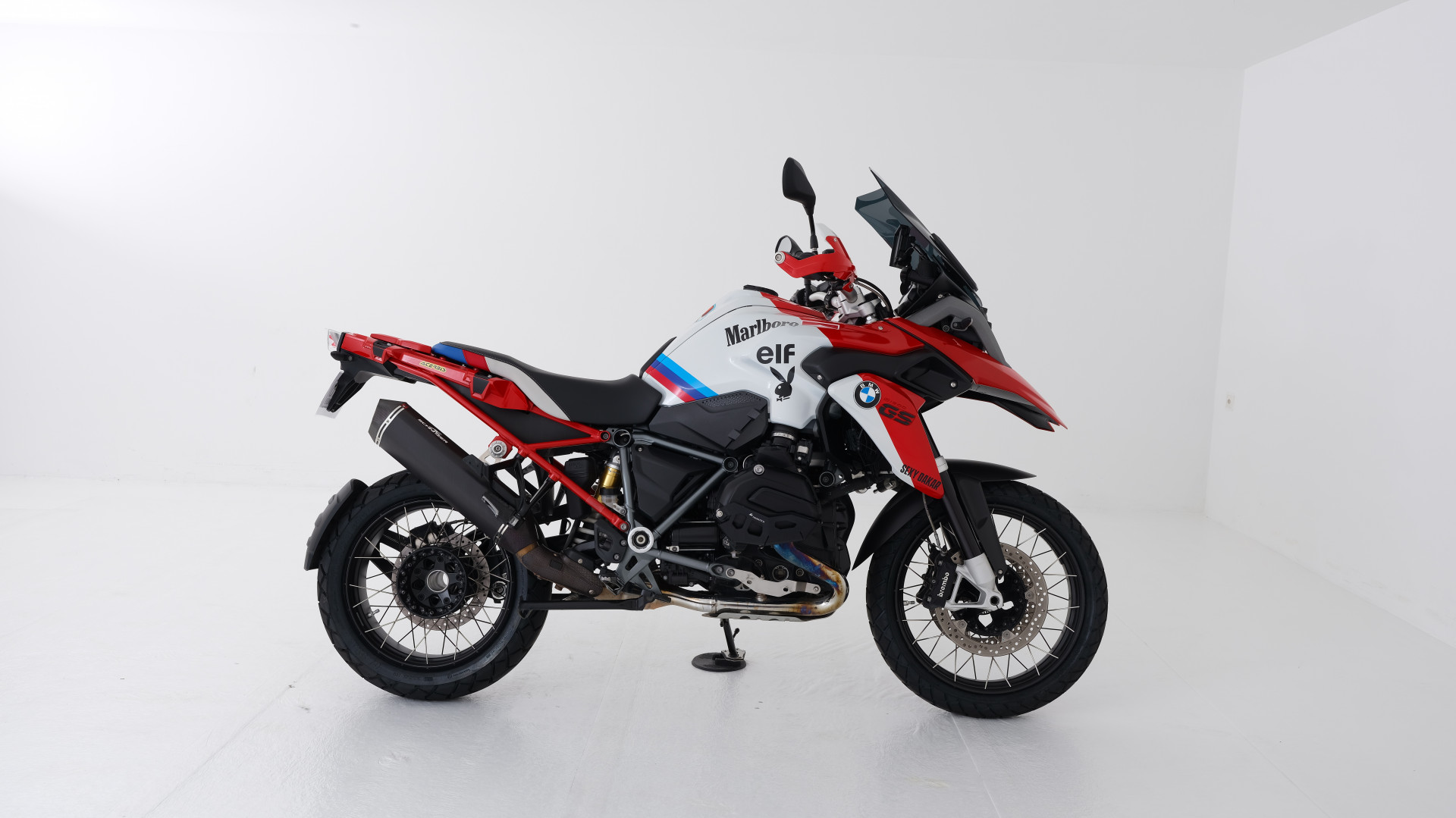 BMW R 1200 GS Triple Black-showroom-element-1