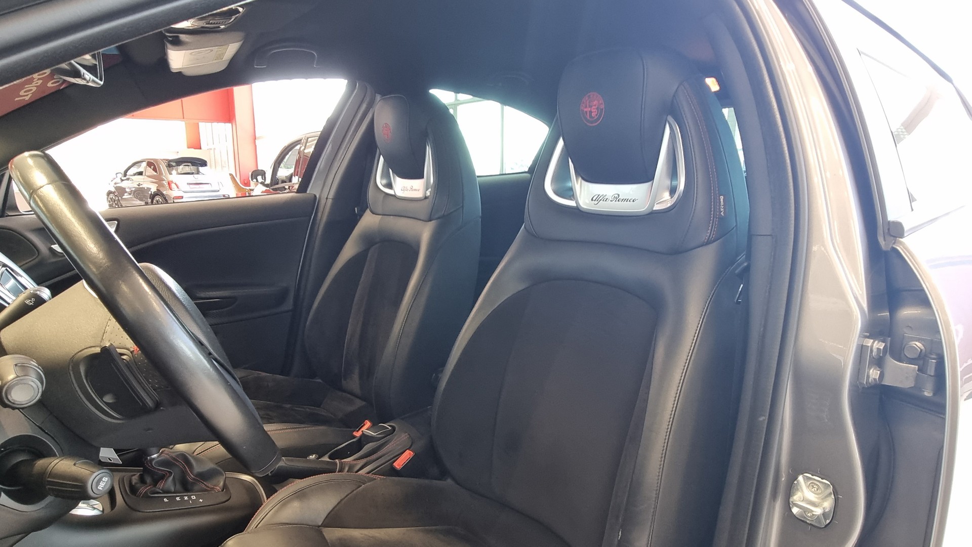 ALFA ROMEO Giulietta 1750 TBi Veloce TCT-image-14