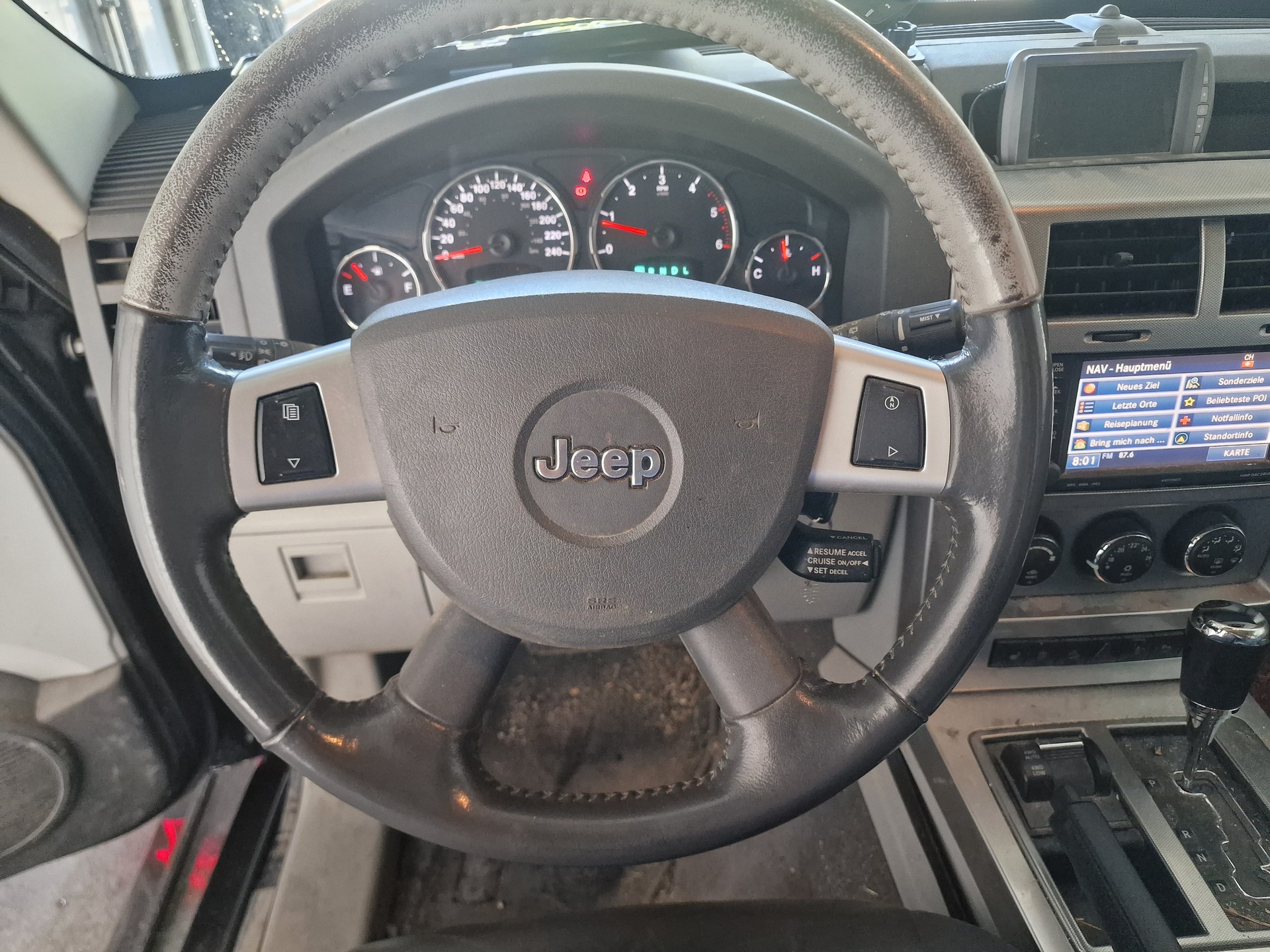 JEEP Cherokee 2.8 CRD Sport Automatic Bremsen defekt 8x Alu-image-12