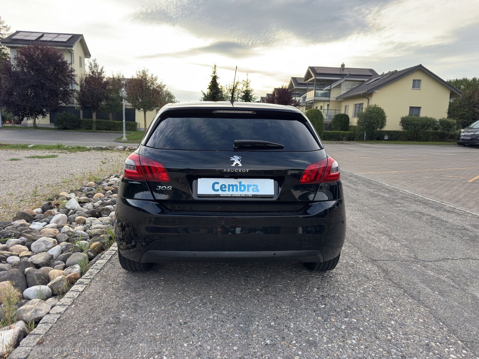 PEUGEOT 308 1.2 Pure Tech Allure EAT8 Zahnriemen neu-image-8