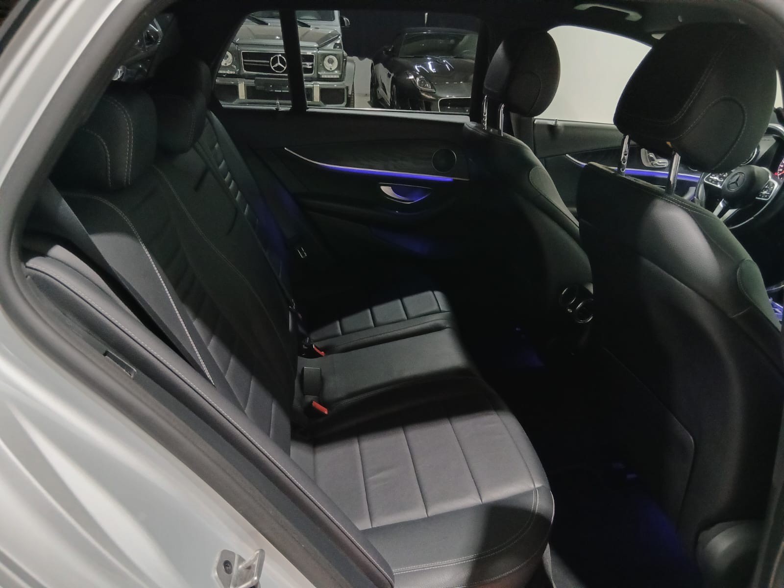 MERCEDES-BENZ E 220 d Avantgarde 4Matic 9G-Tronic-image-15