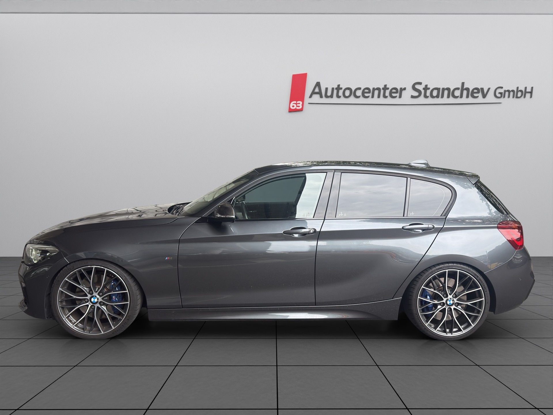 BMW M140i xDrive Steptronic-image-2
