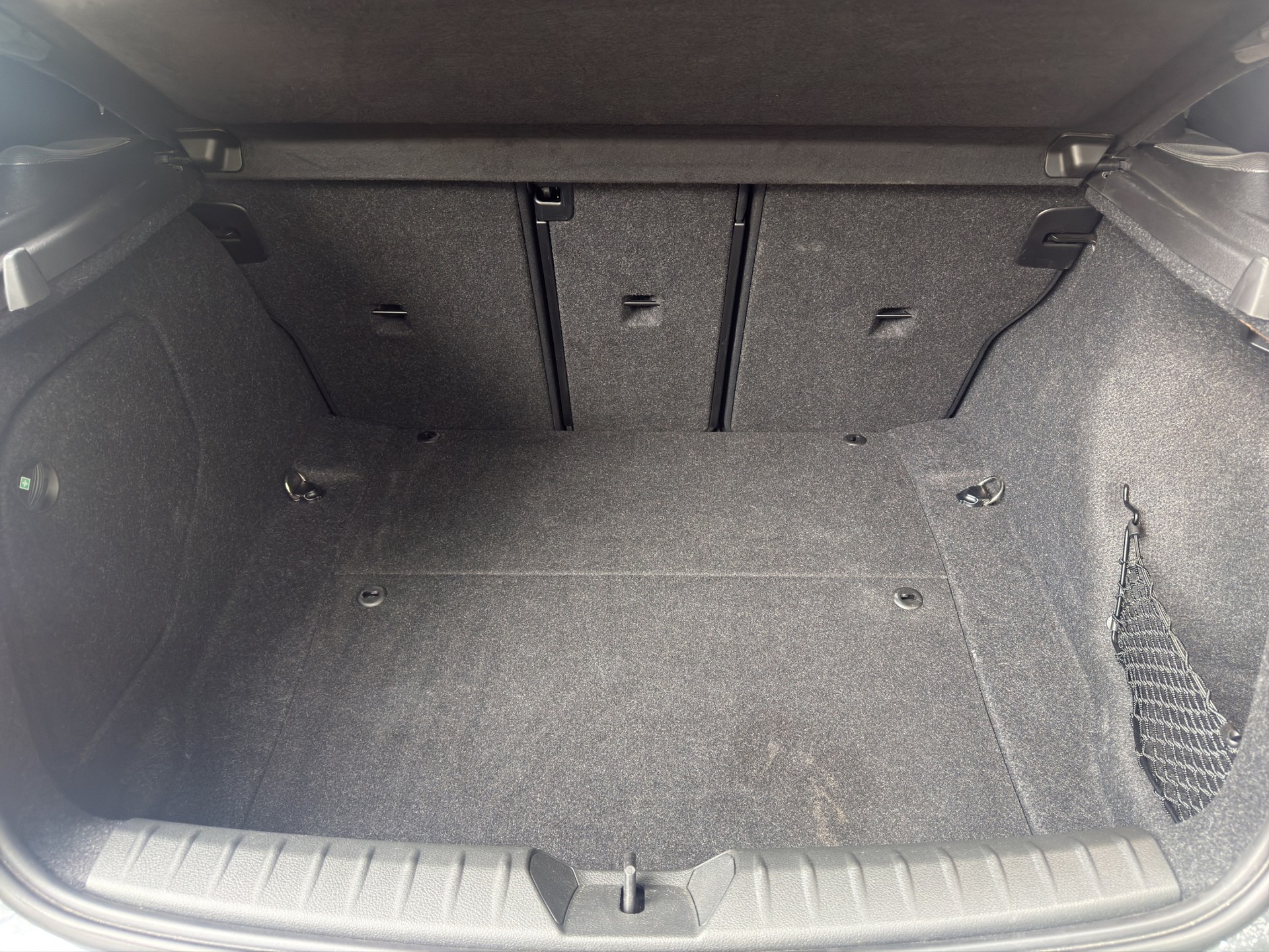 BMW M140i xDrive Steptronic-image-16