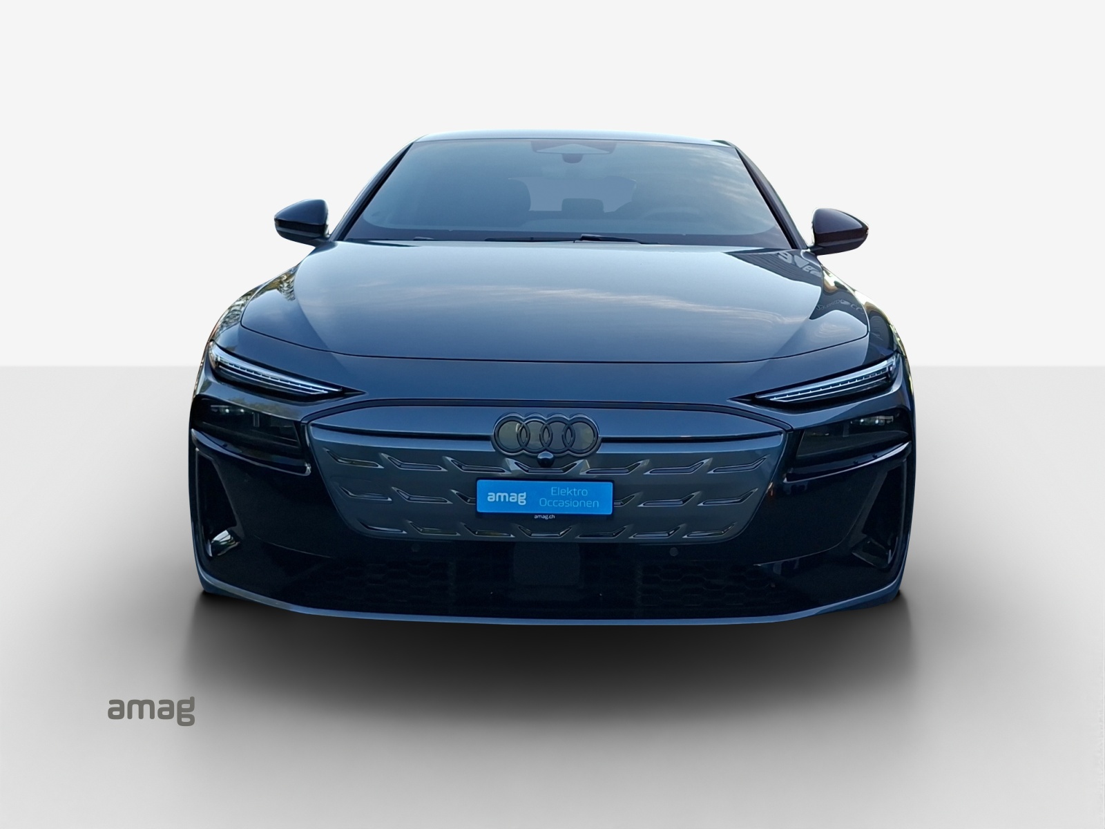 AUDI A6 Avant e-tron quattro-image-7