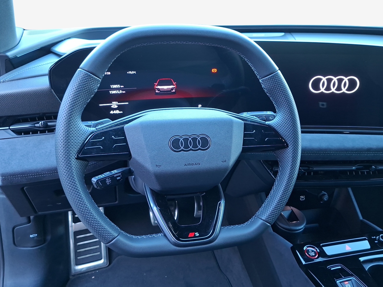 AUDI A6 Avant e-tron quattro-image-10