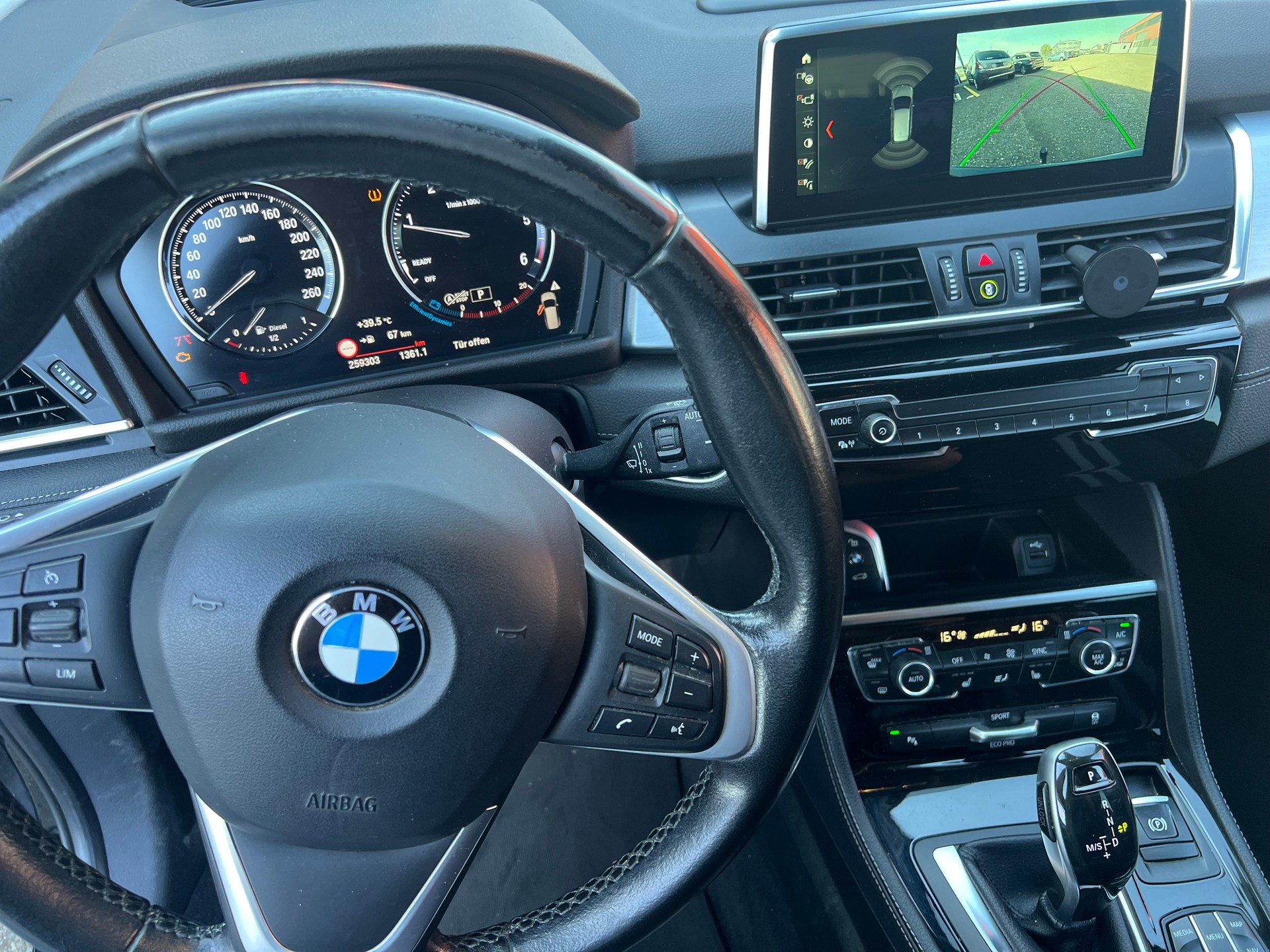 BMW 218d xDrive Gran Tourer Steptronic Luxury Line-image-2