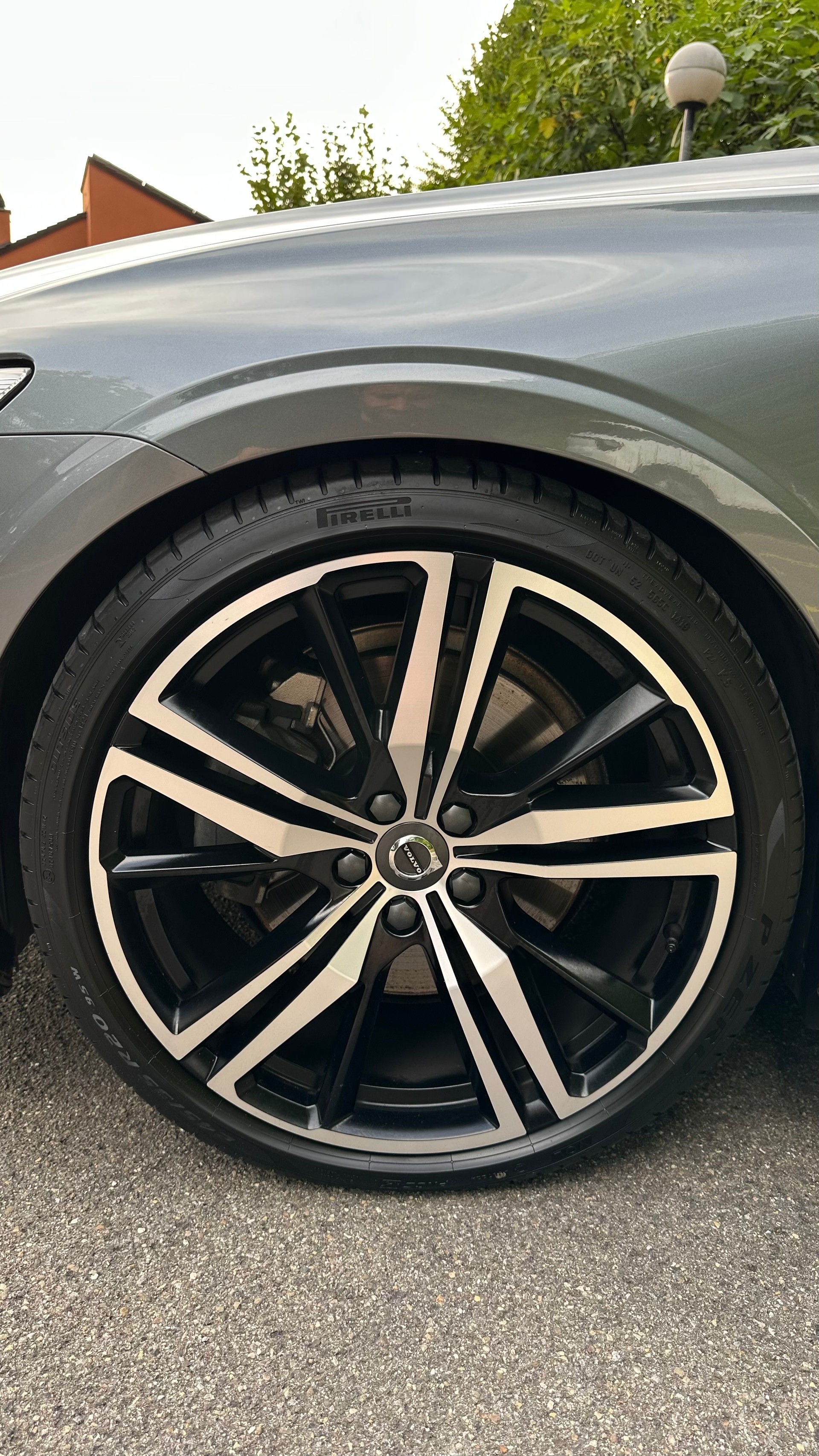 VOLVO 2.0 T6 R-Design AWD-image-5