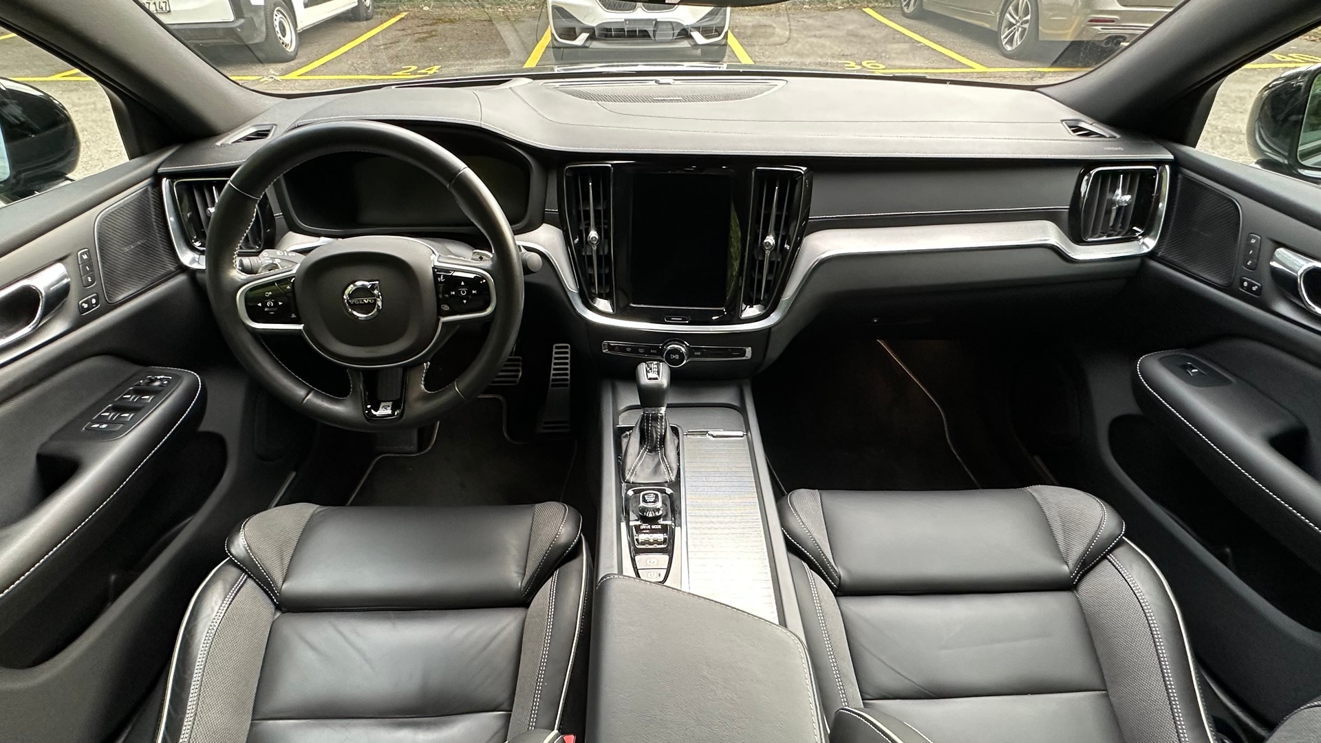 VOLVO 2.0 T6 R-Design AWD-image-6